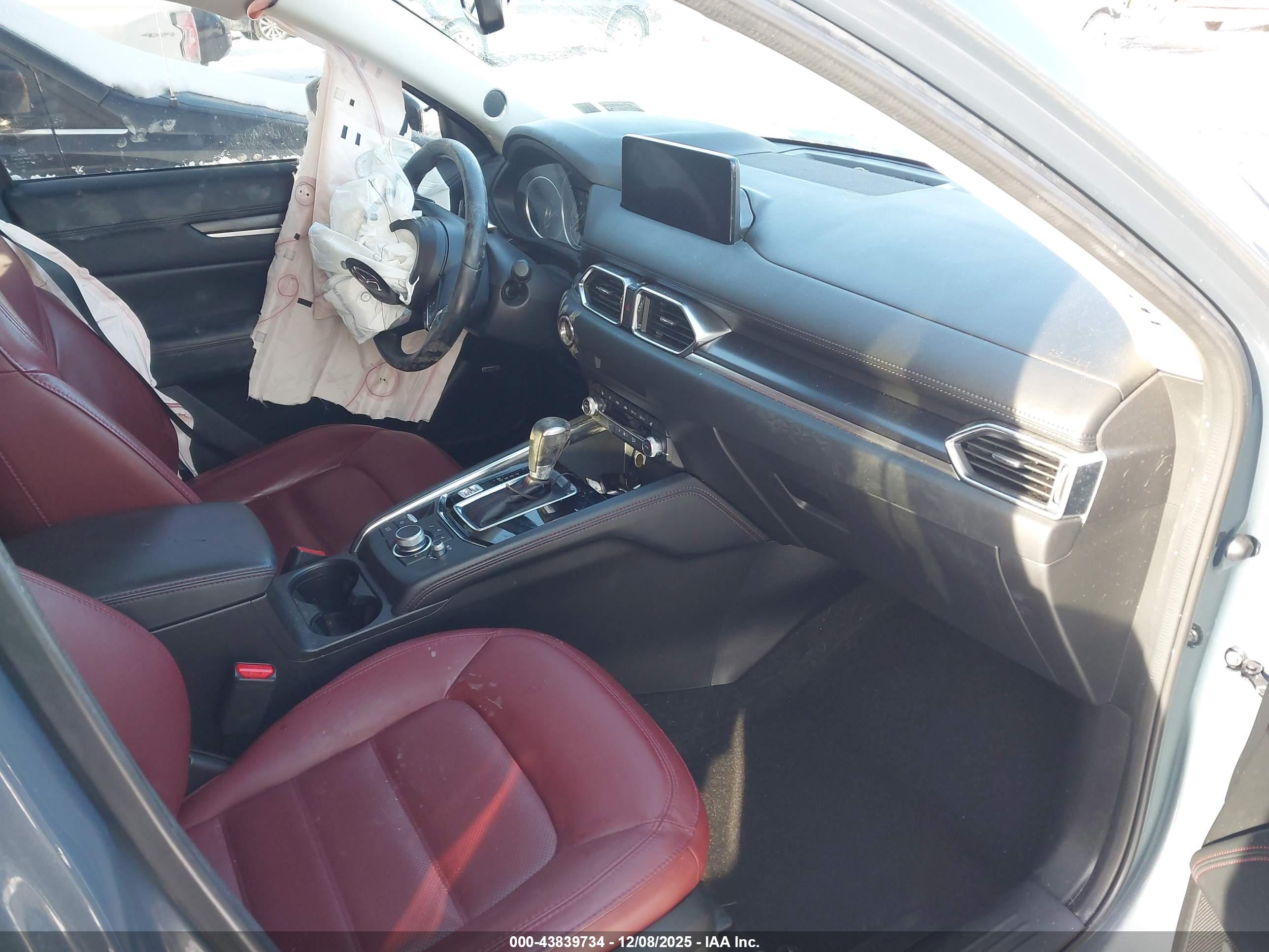 MAZDA CX-5 image 5