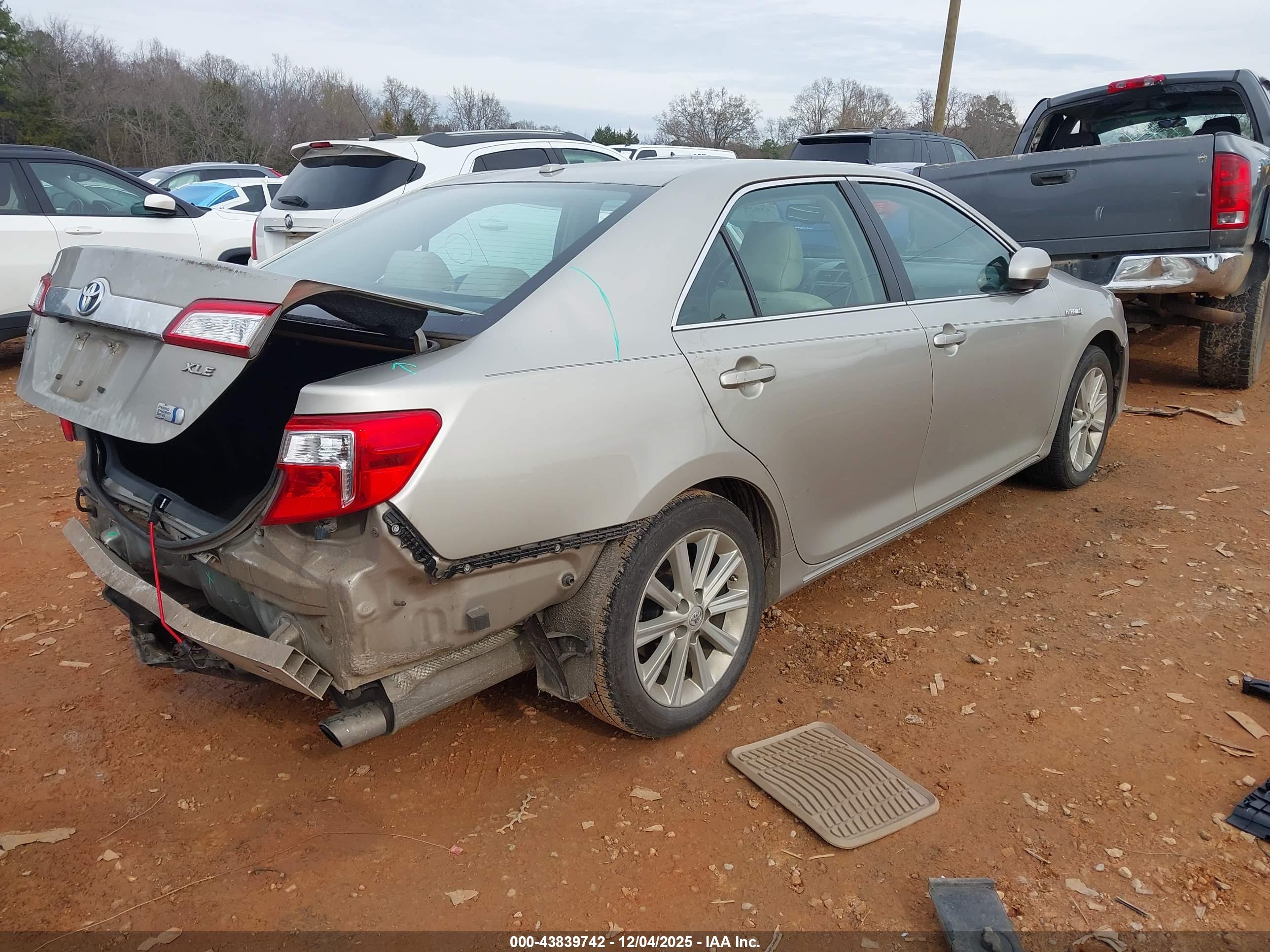 TOYOTA CAMRY image 4