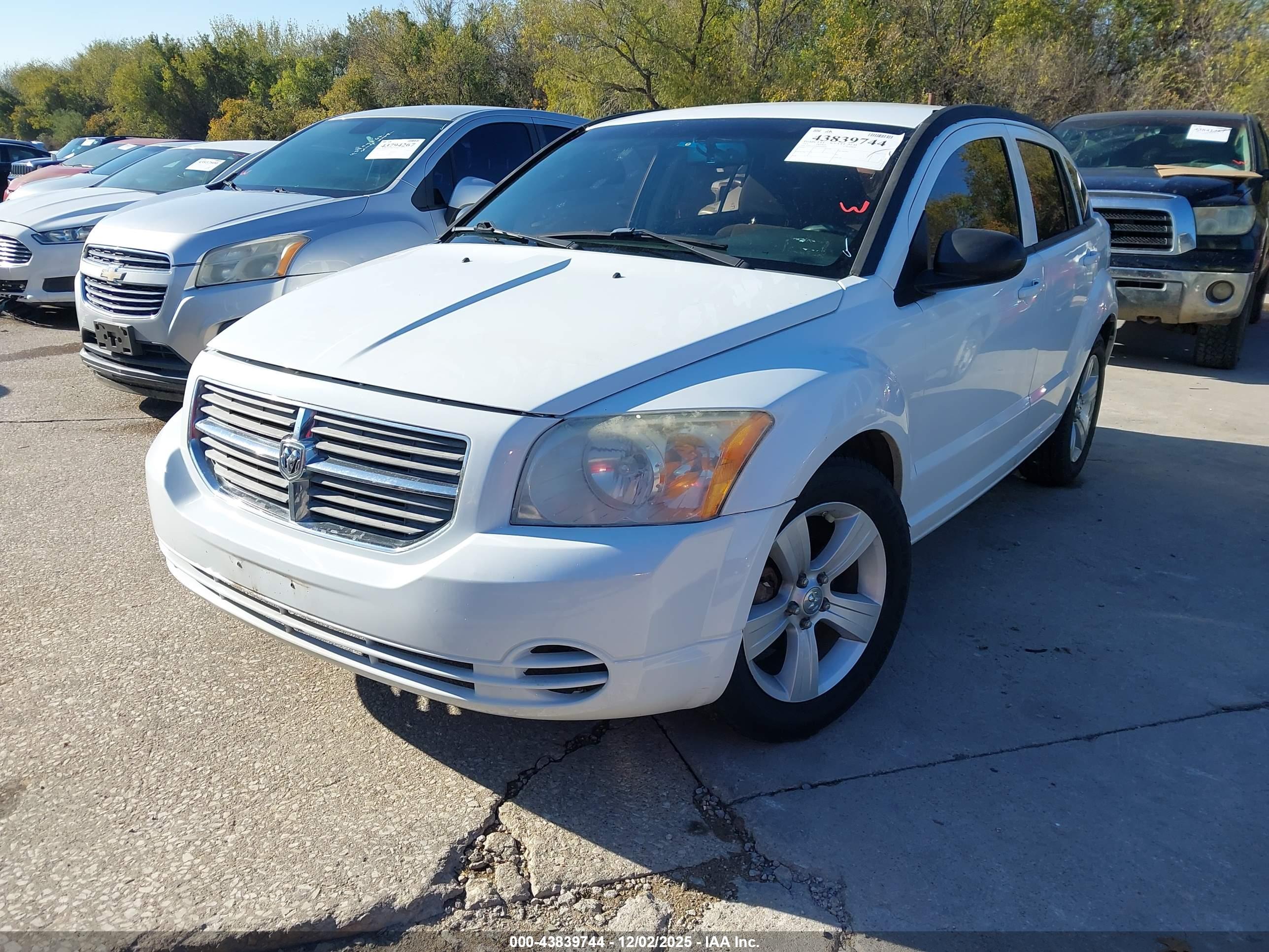 DODGE CALIBER image 2