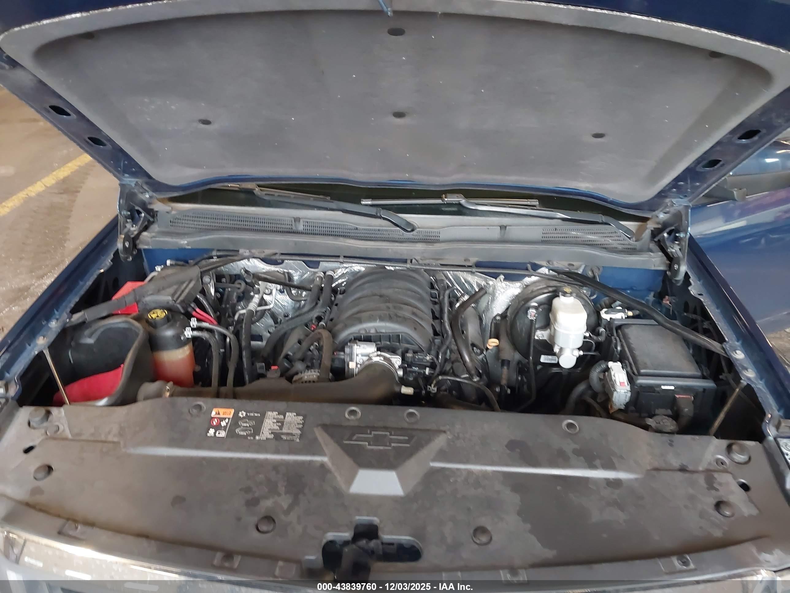 CHEVROLET SILVERADO image 10