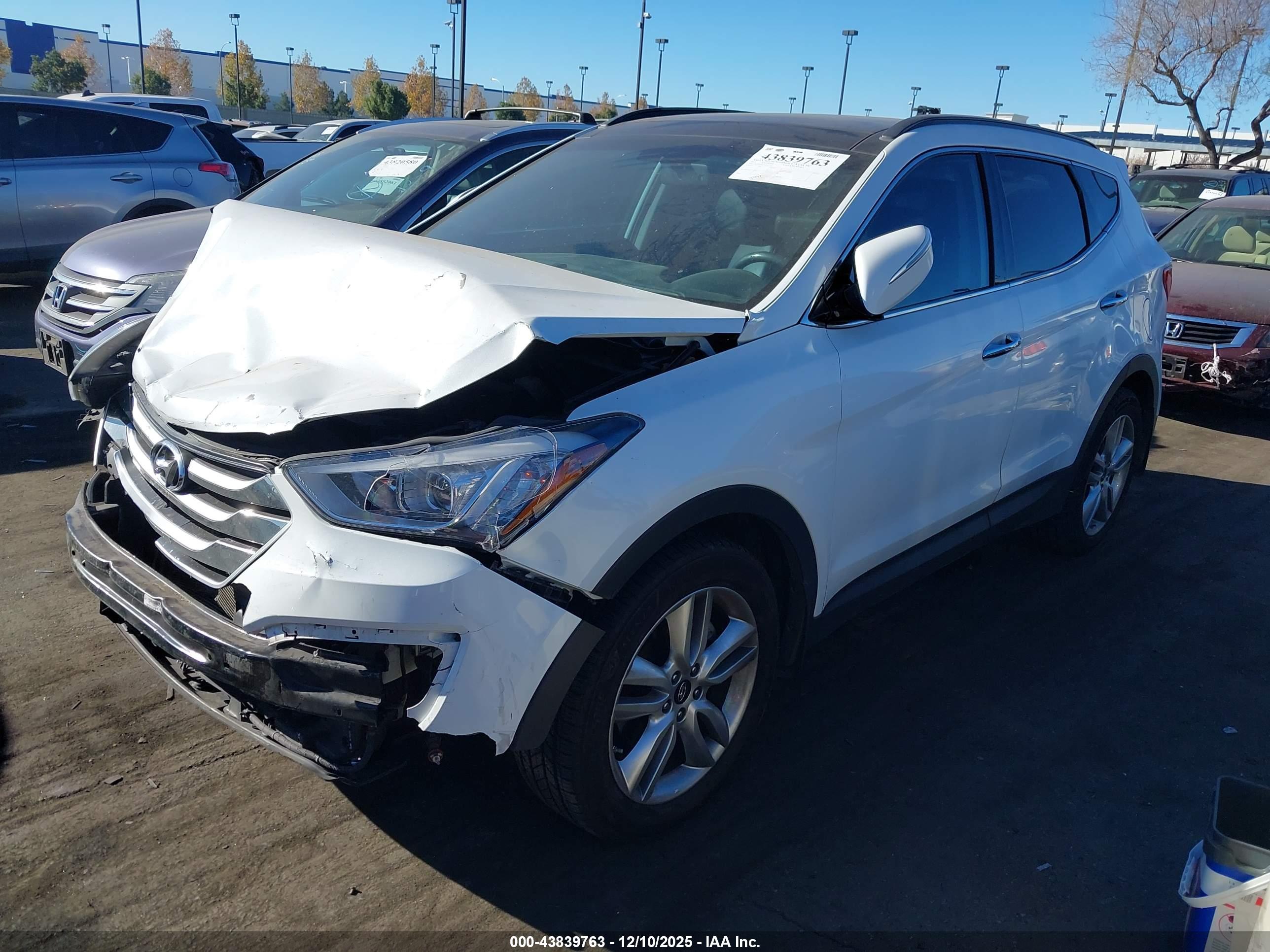 HYUNDAI SANTA image 2