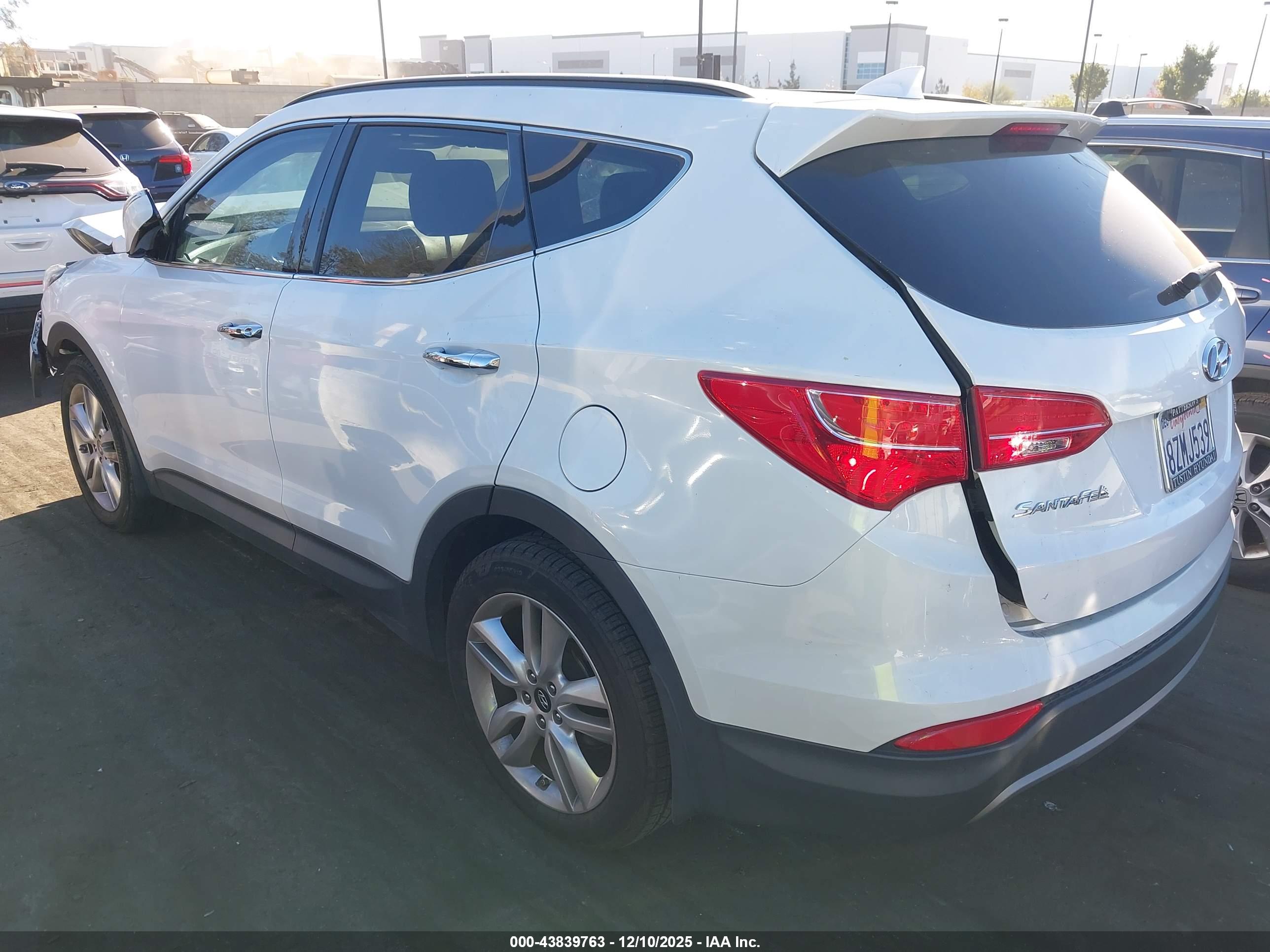 HYUNDAI SANTA image 3