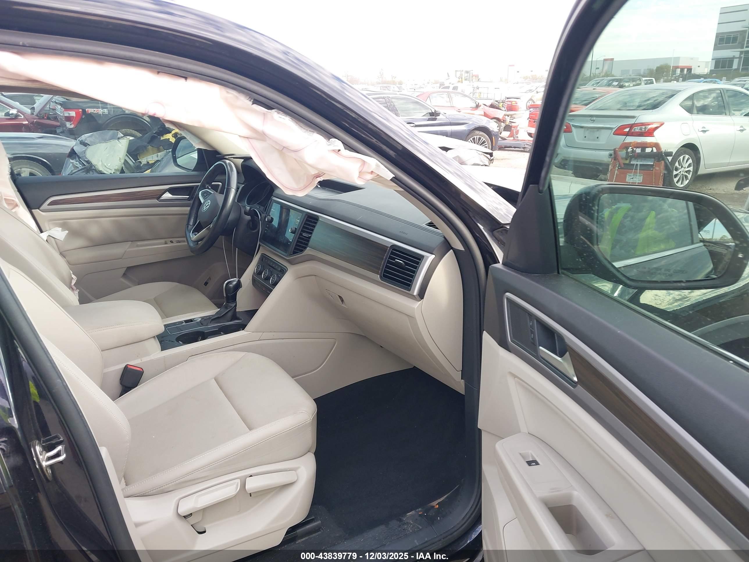 VOLKSWAGEN ATLAS image 5