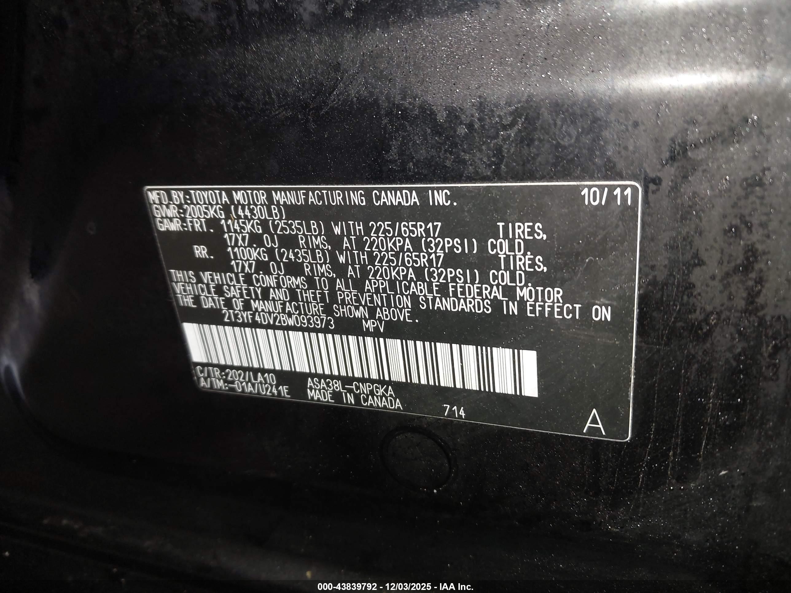 TOYOTA RAV4 image 9