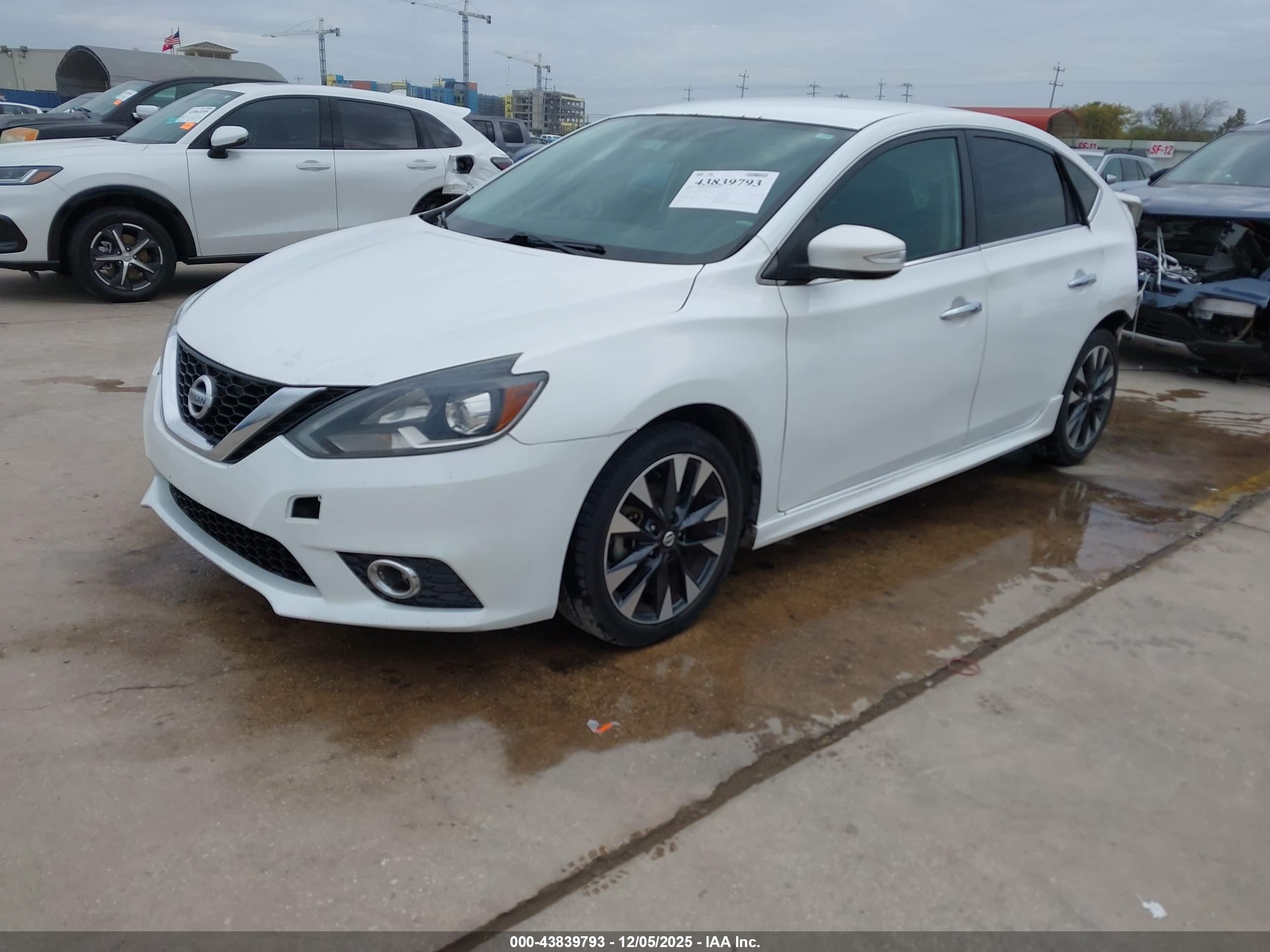 NISSAN SENTRA image 2