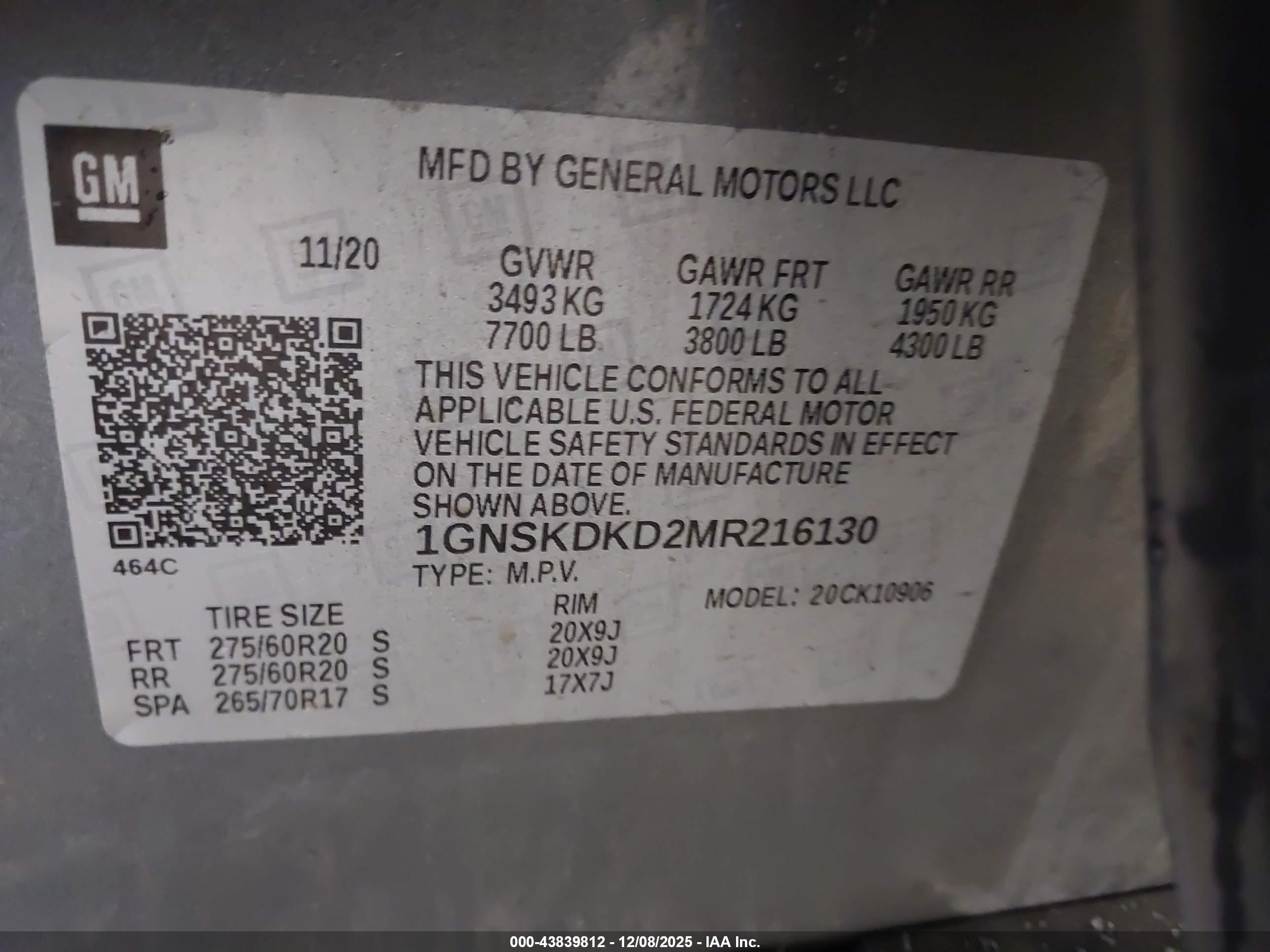 CHEVROLET SUBURBAN image 9