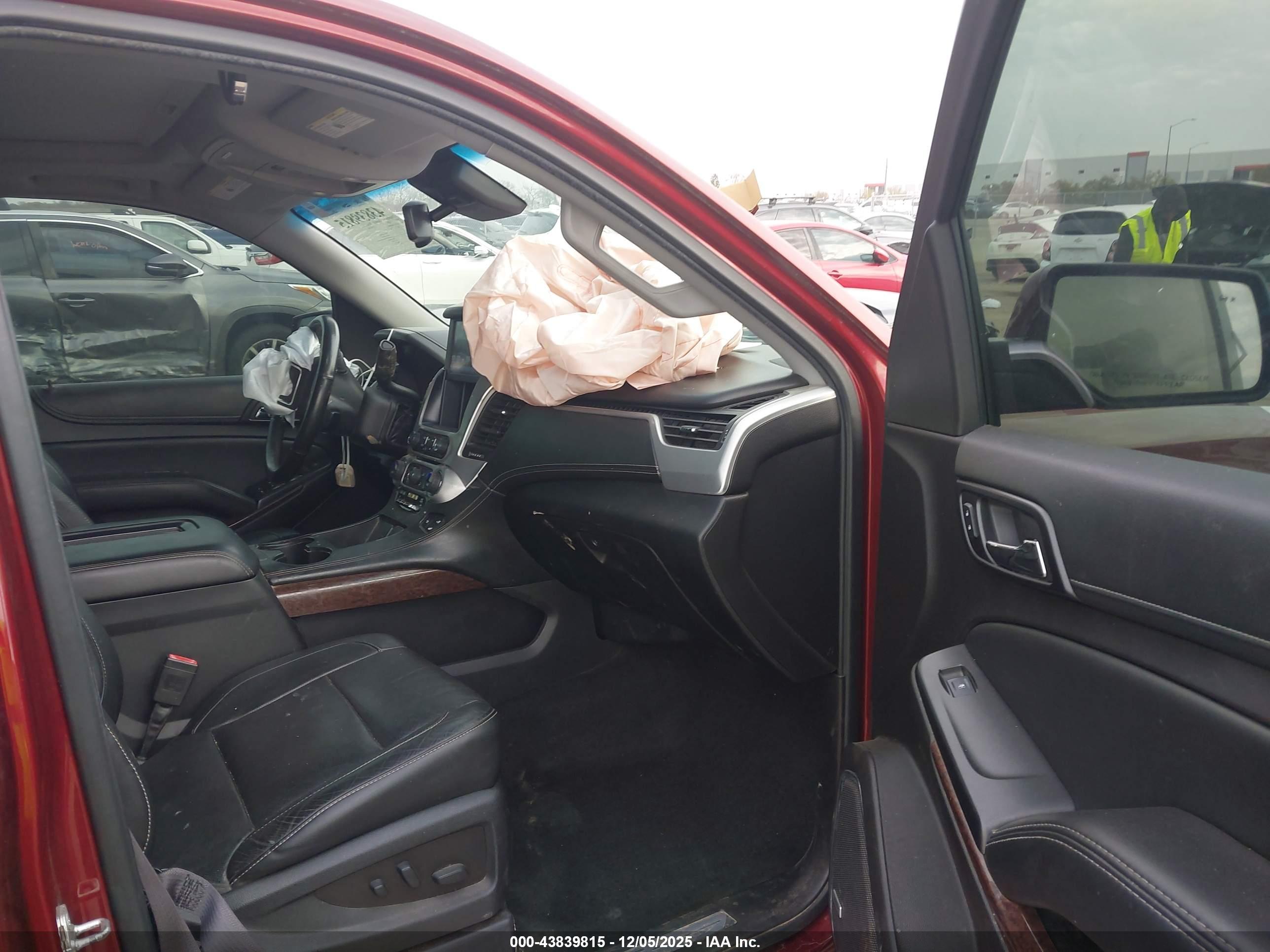 GMC YUKON image 5