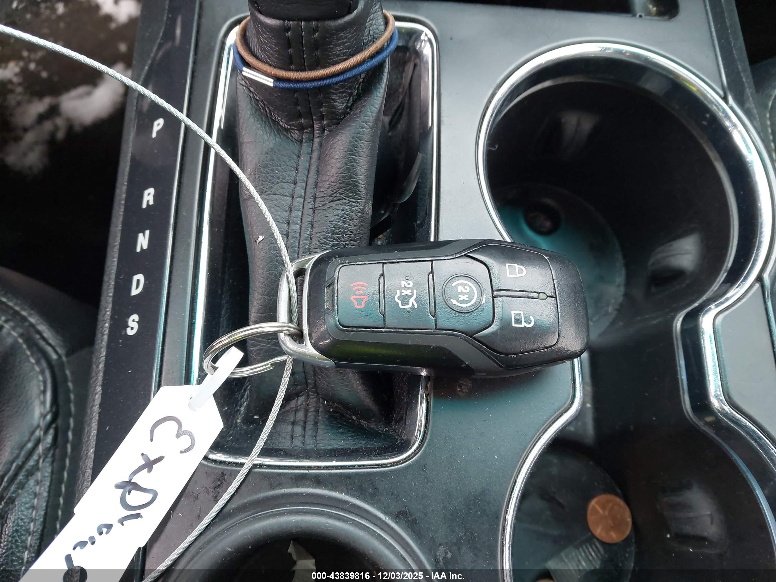 FORD EXPLORER image 11