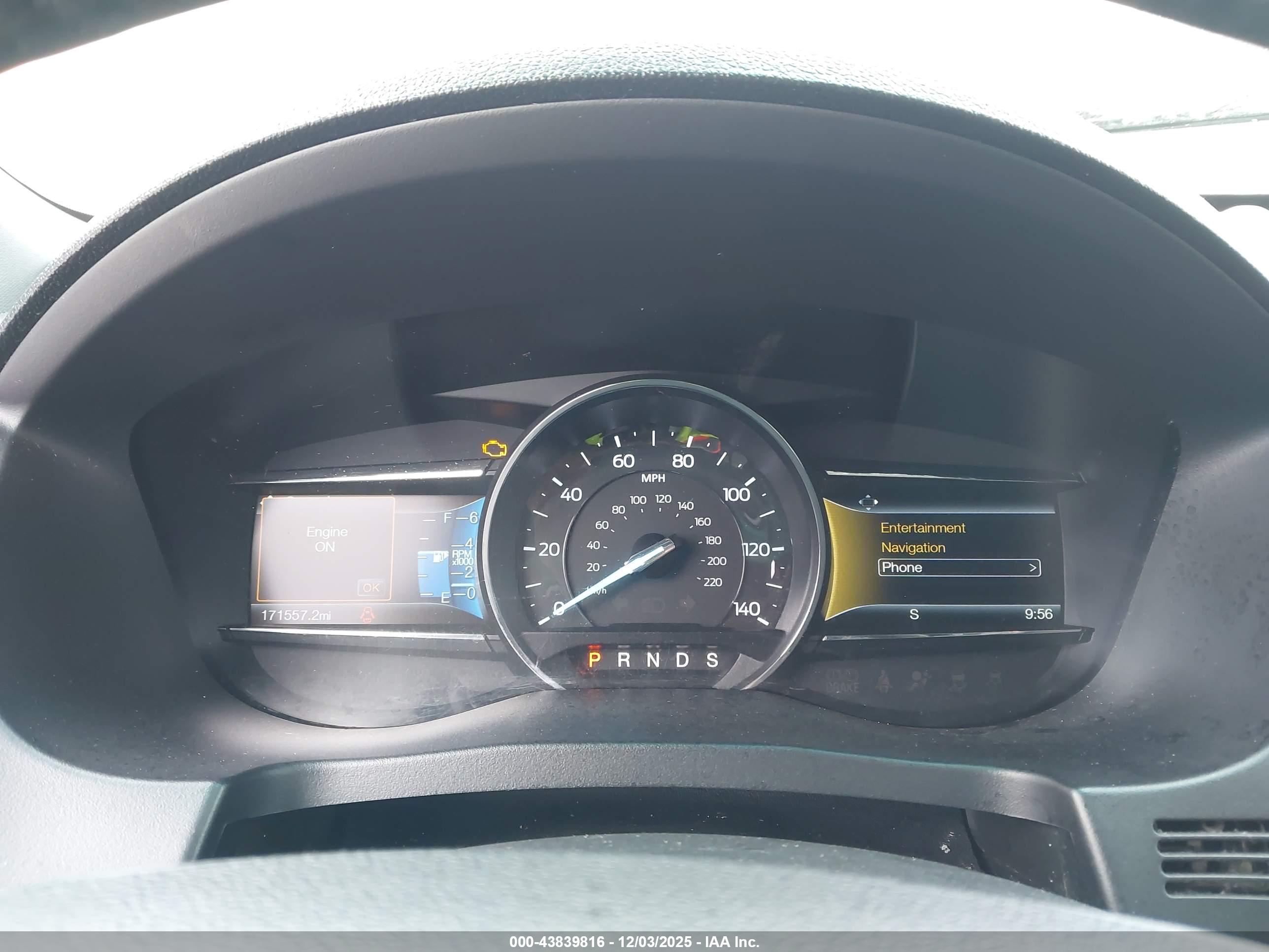 FORD EXPLORER image 7