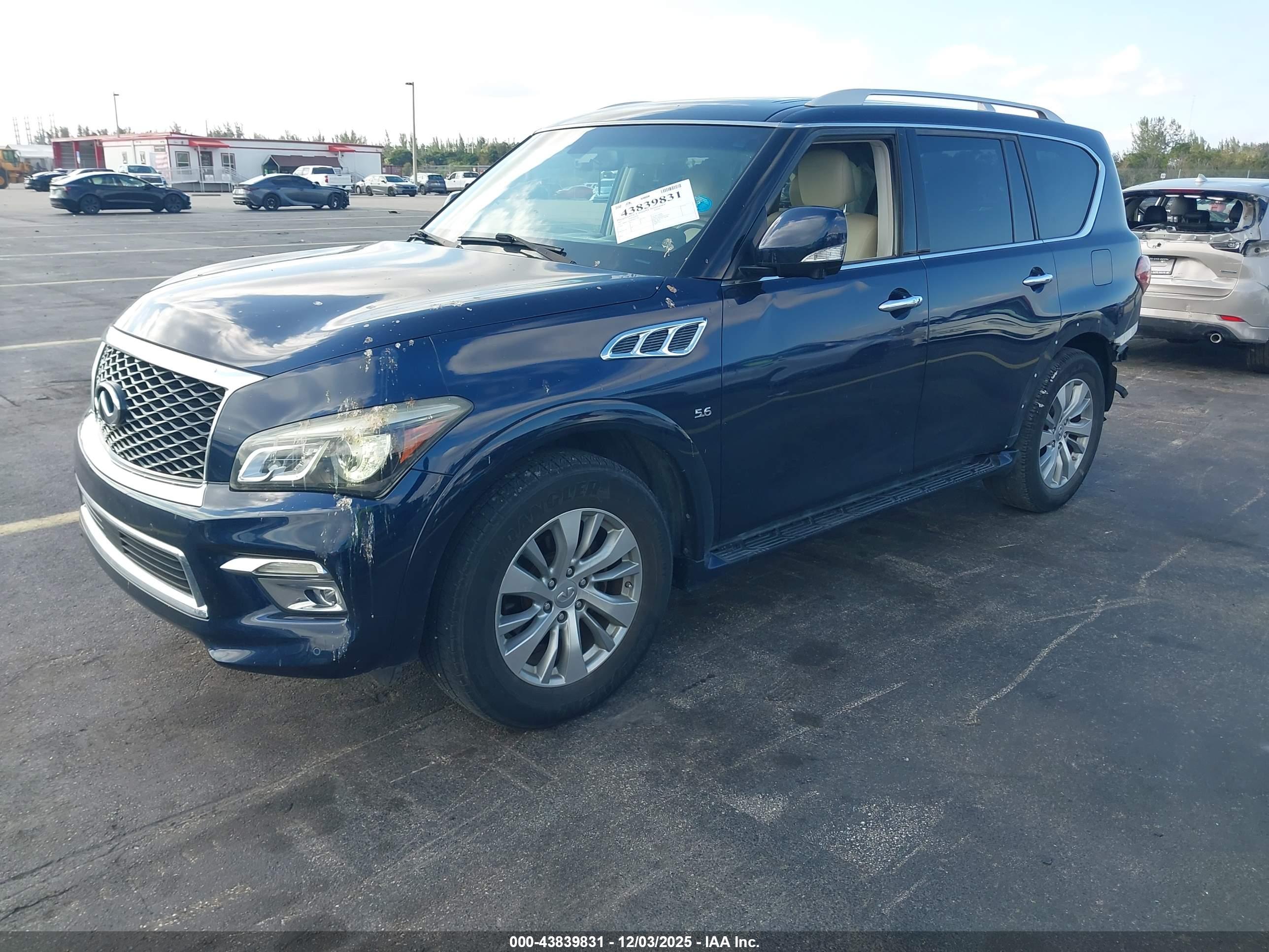 INFINITI QX80 image 2