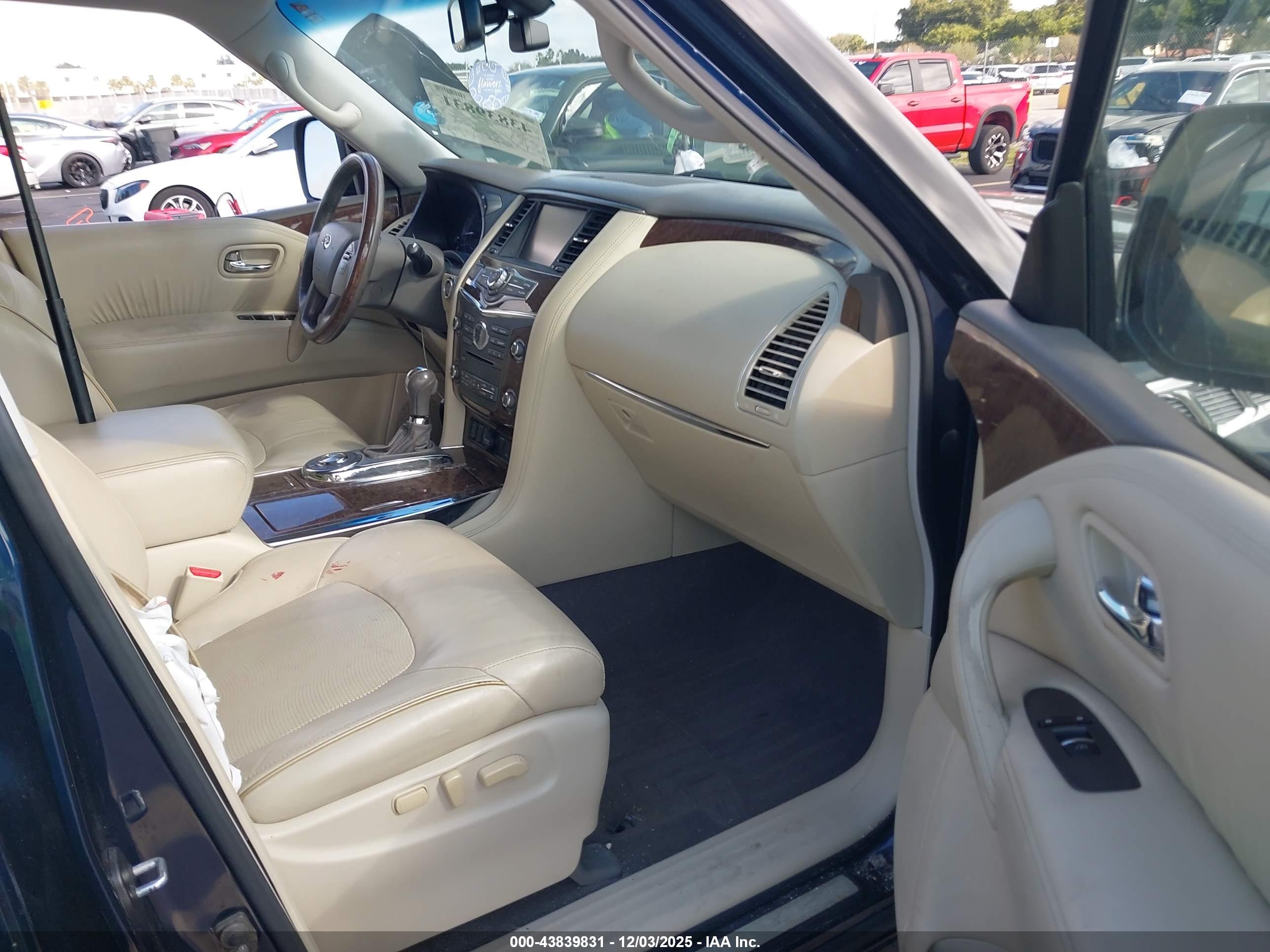 INFINITI QX80 image 5