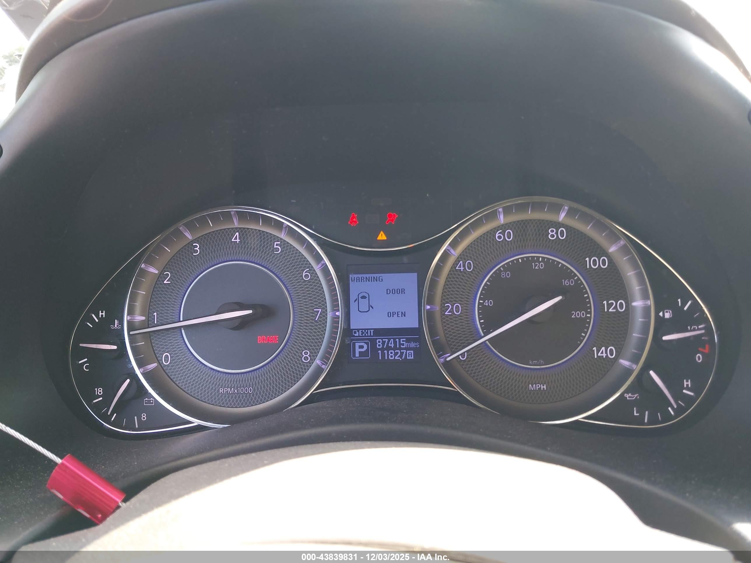 INFINITI QX80 image 7