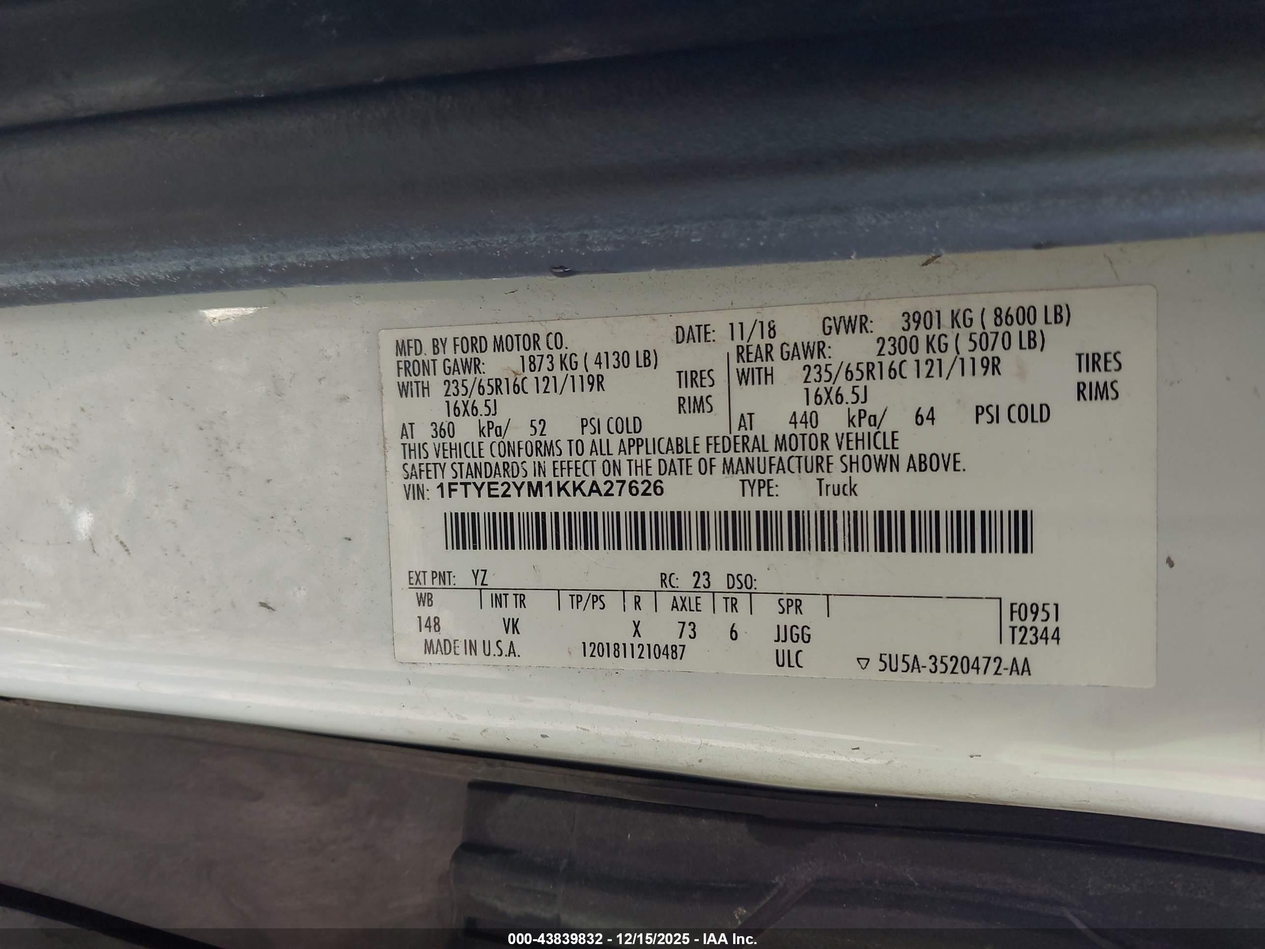 FORD TRANSIT-150 image 9