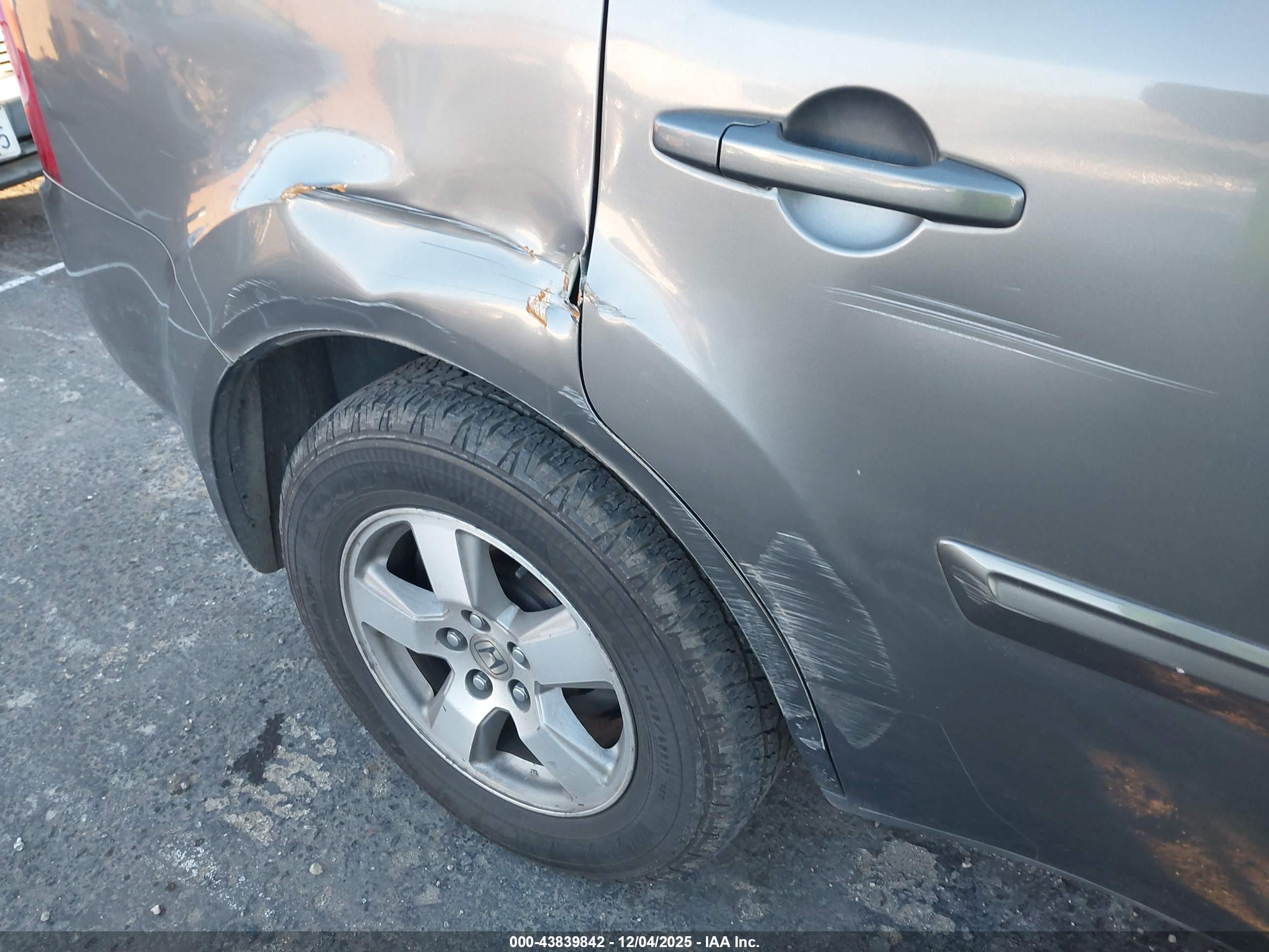 HONDA PILOT image 6