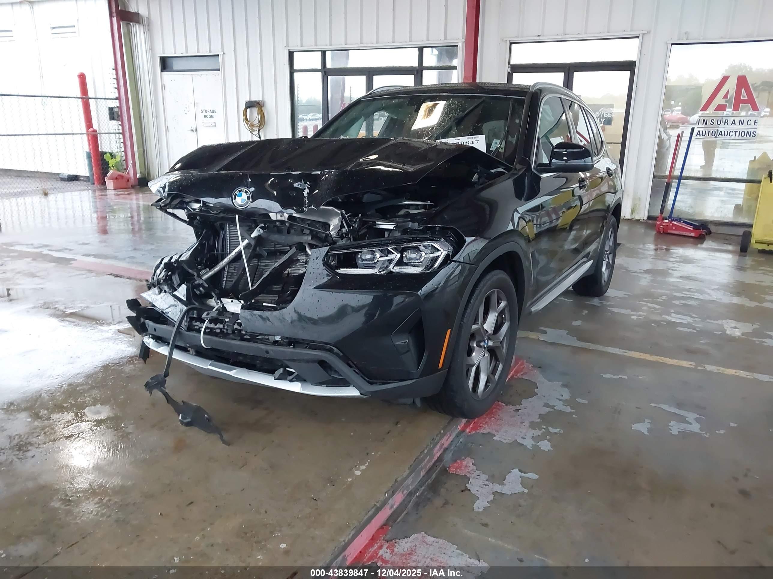 BMW X3 image 2