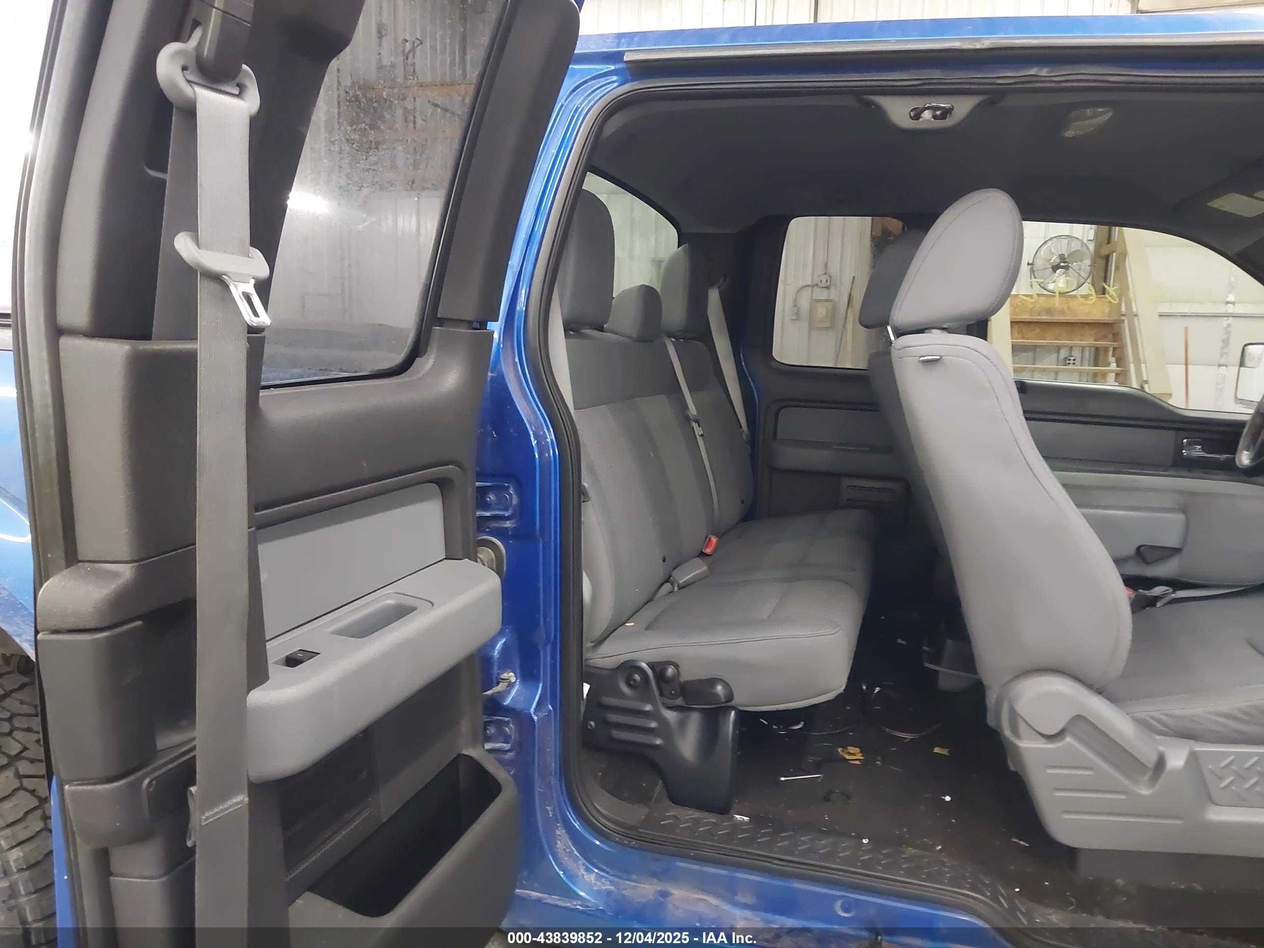 FORD F-150 image 8