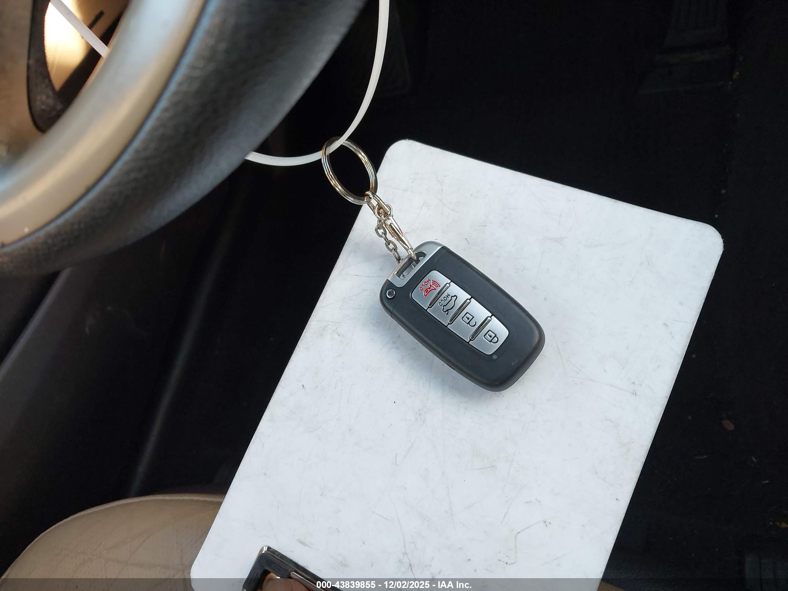 HYUNDAI SONATA image 11