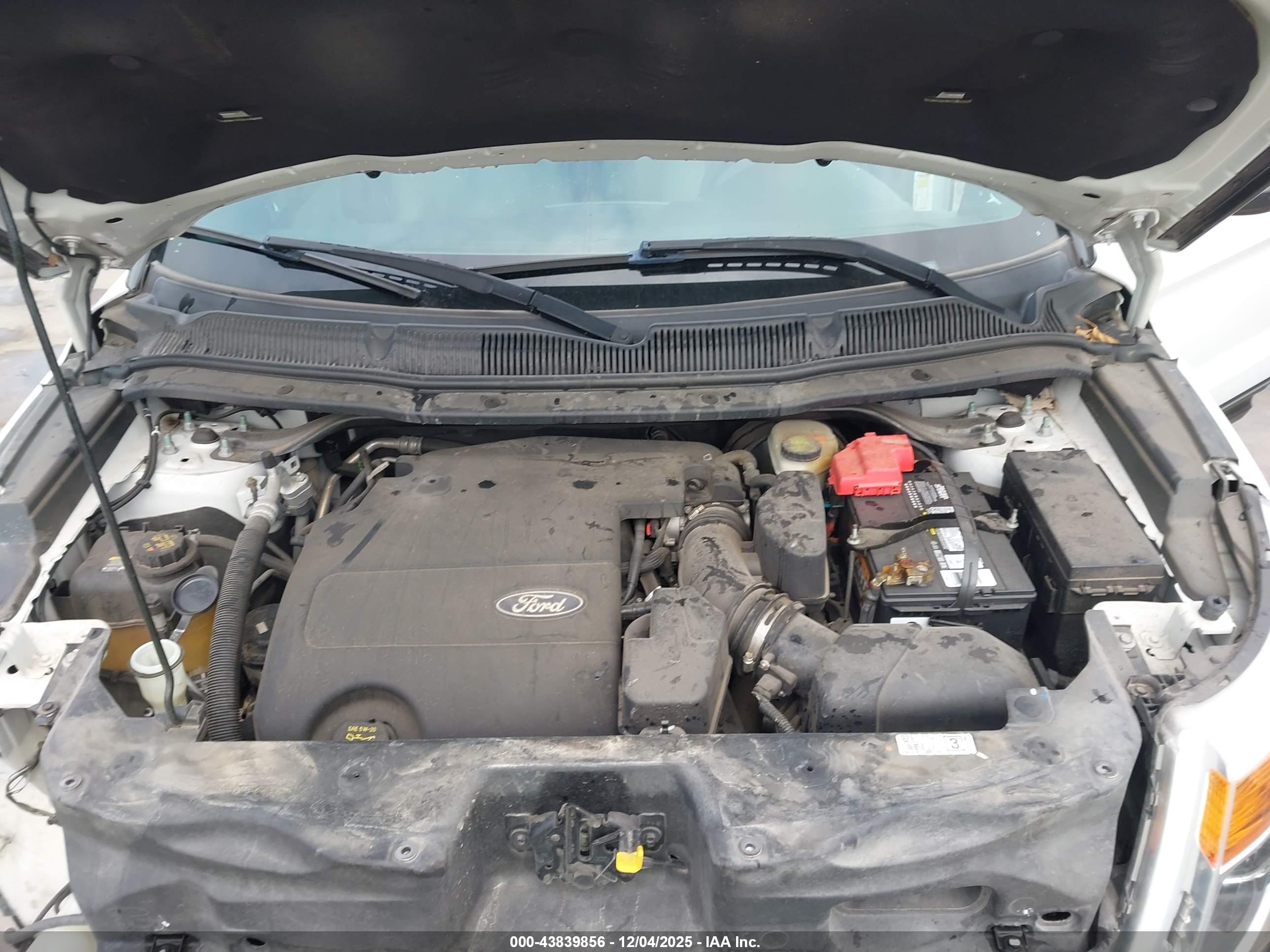 FORD EXPLORER image 10