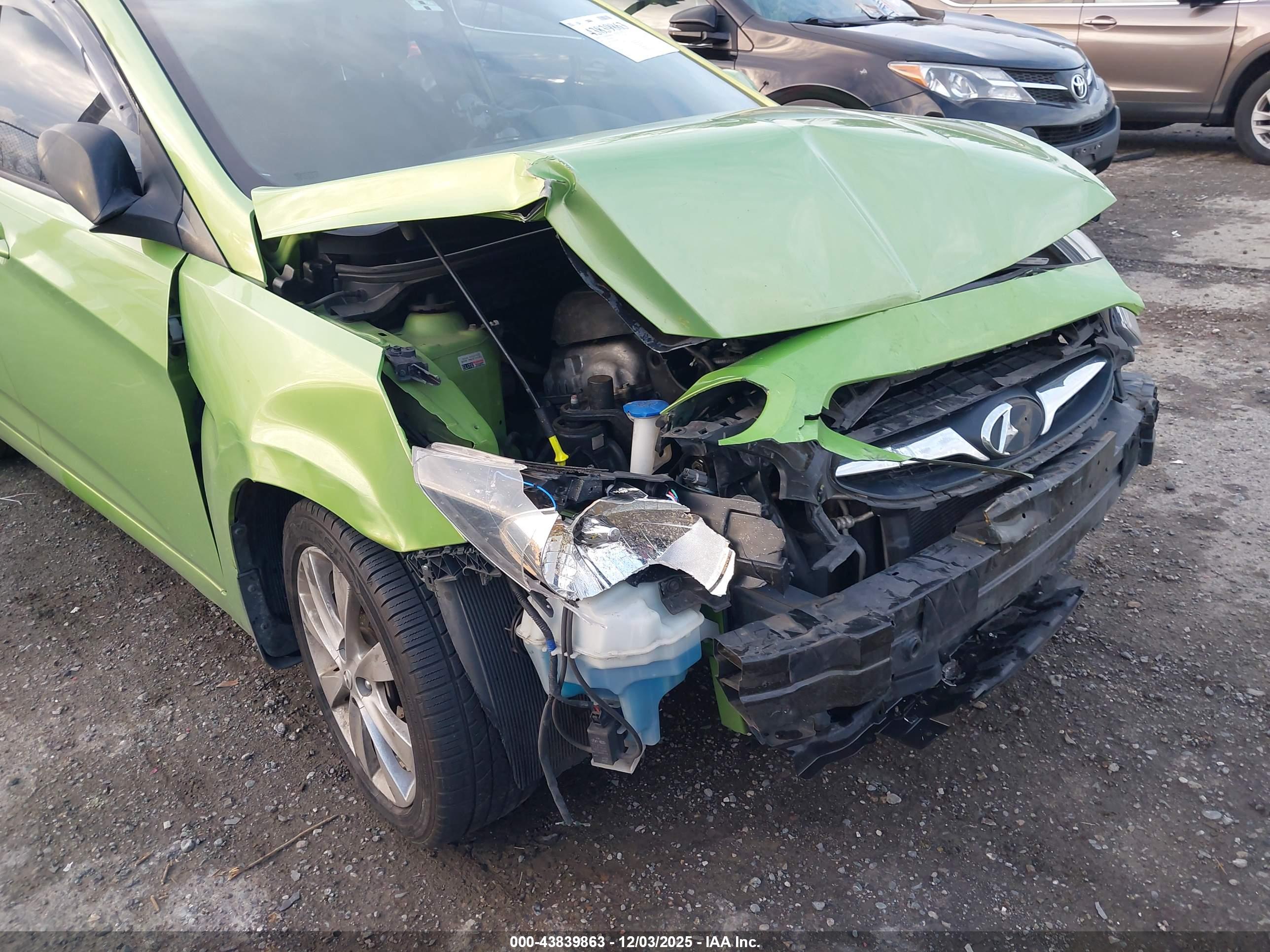 HYUNDAI ACCENT image 6