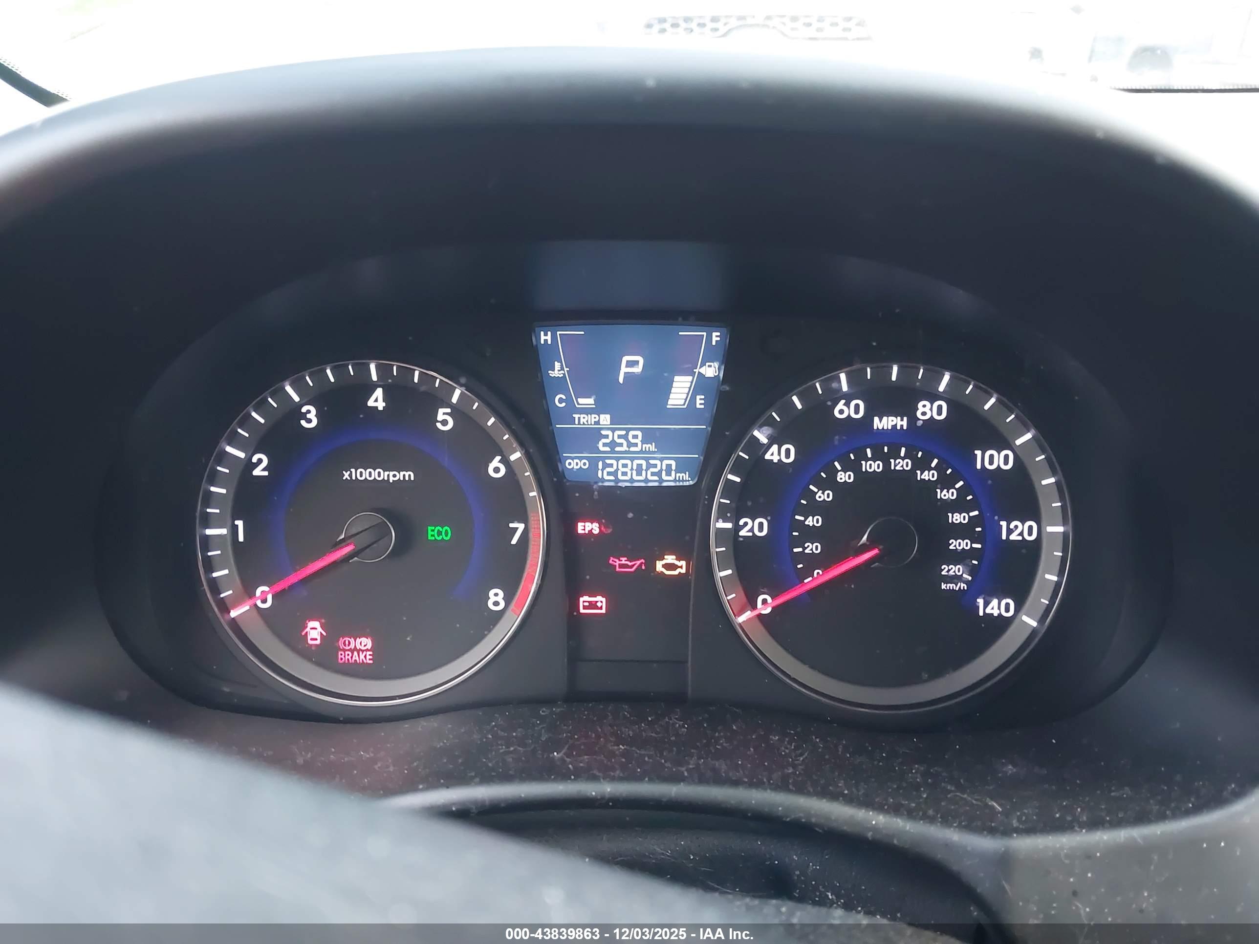 HYUNDAI ACCENT image 7