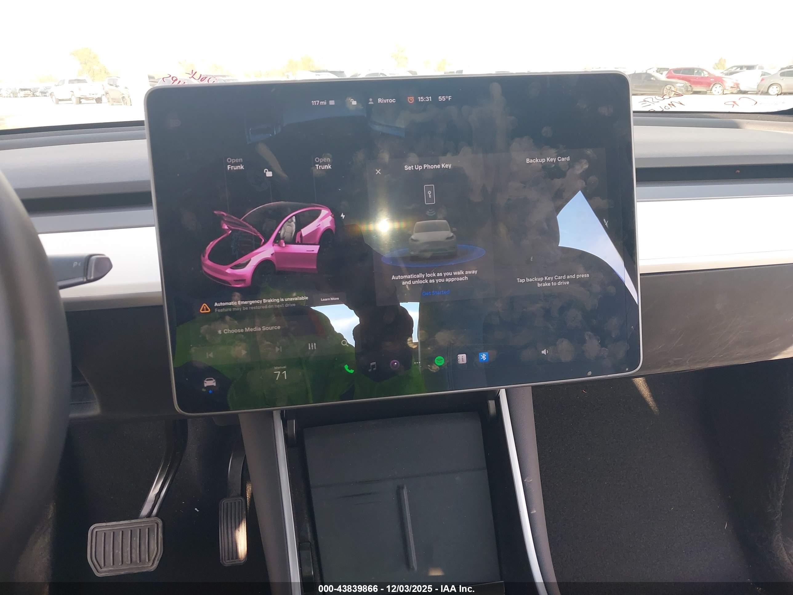 TESLA MODEL image 7