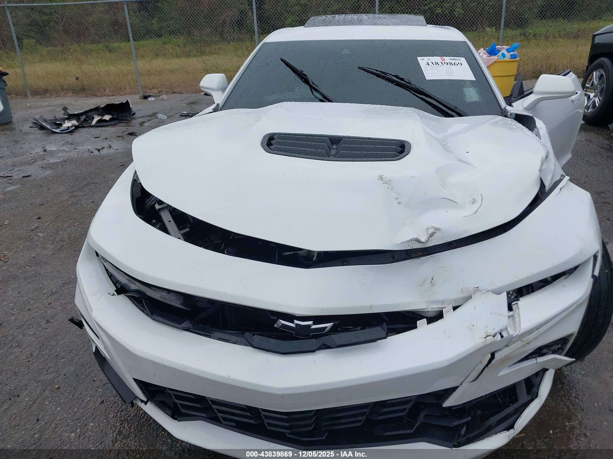 CHEVROLET CAMARO image 10