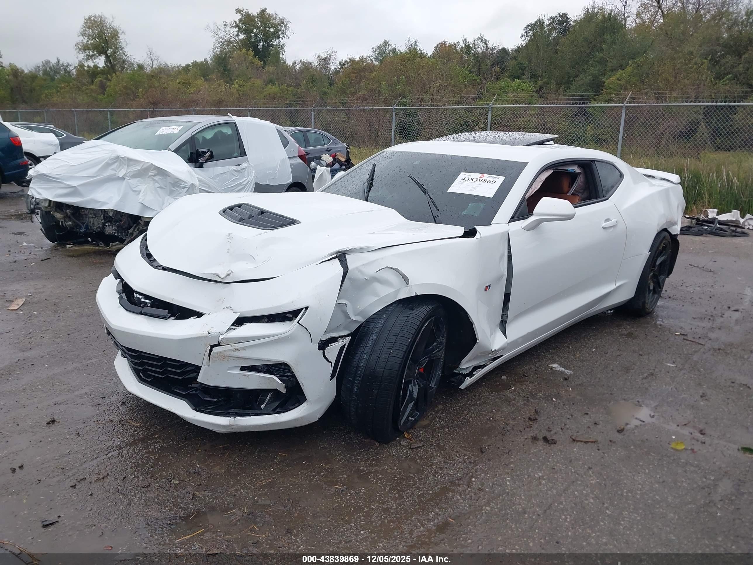 CHEVROLET CAMARO image 2