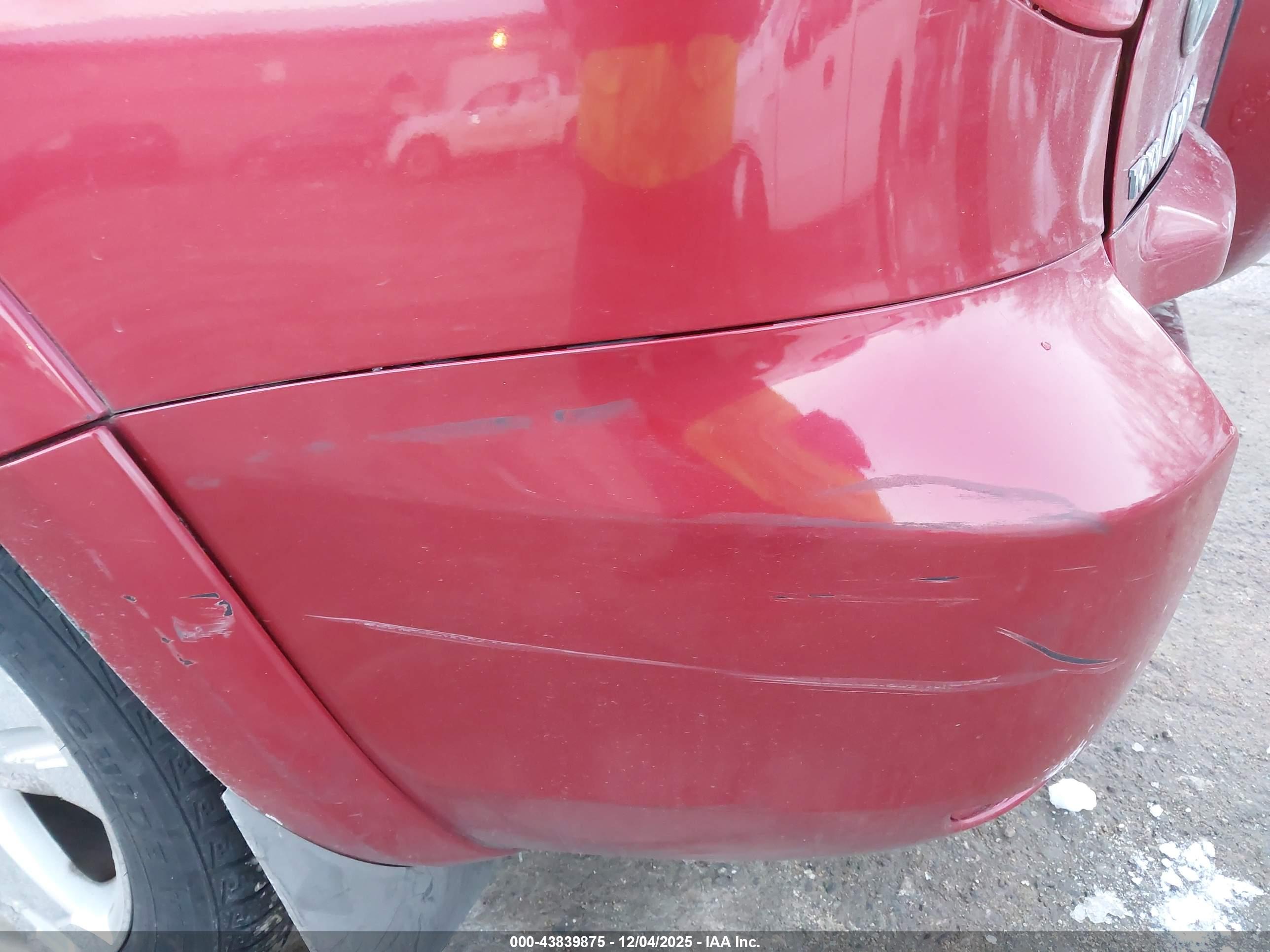TOYOTA RAV4 image 6