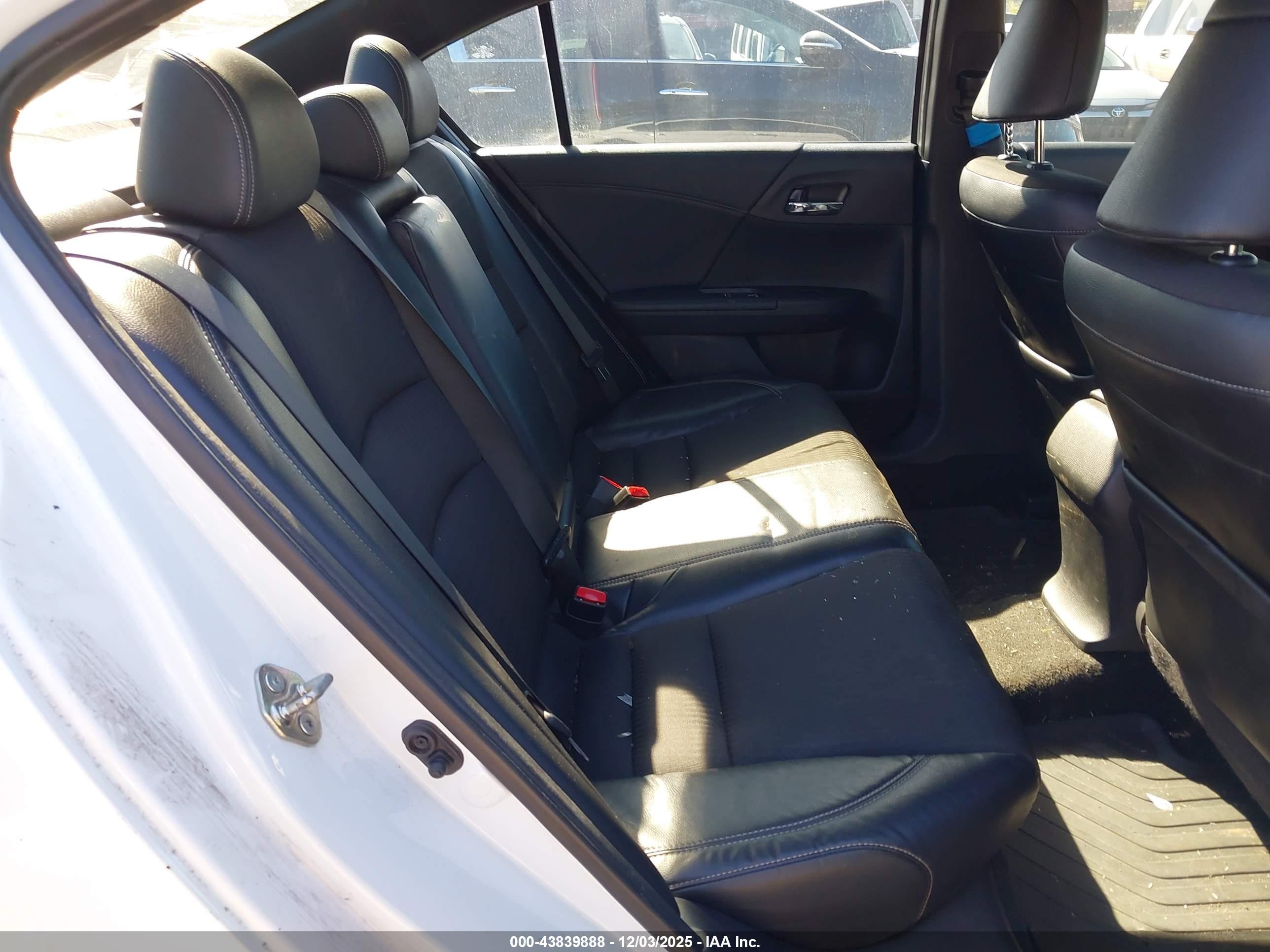 HONDA ACCORD image 8