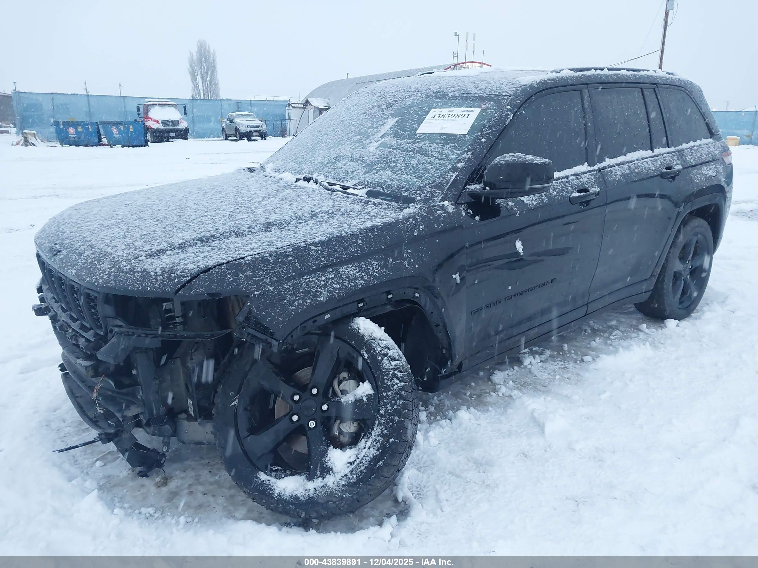 JEEP GRAND image 2