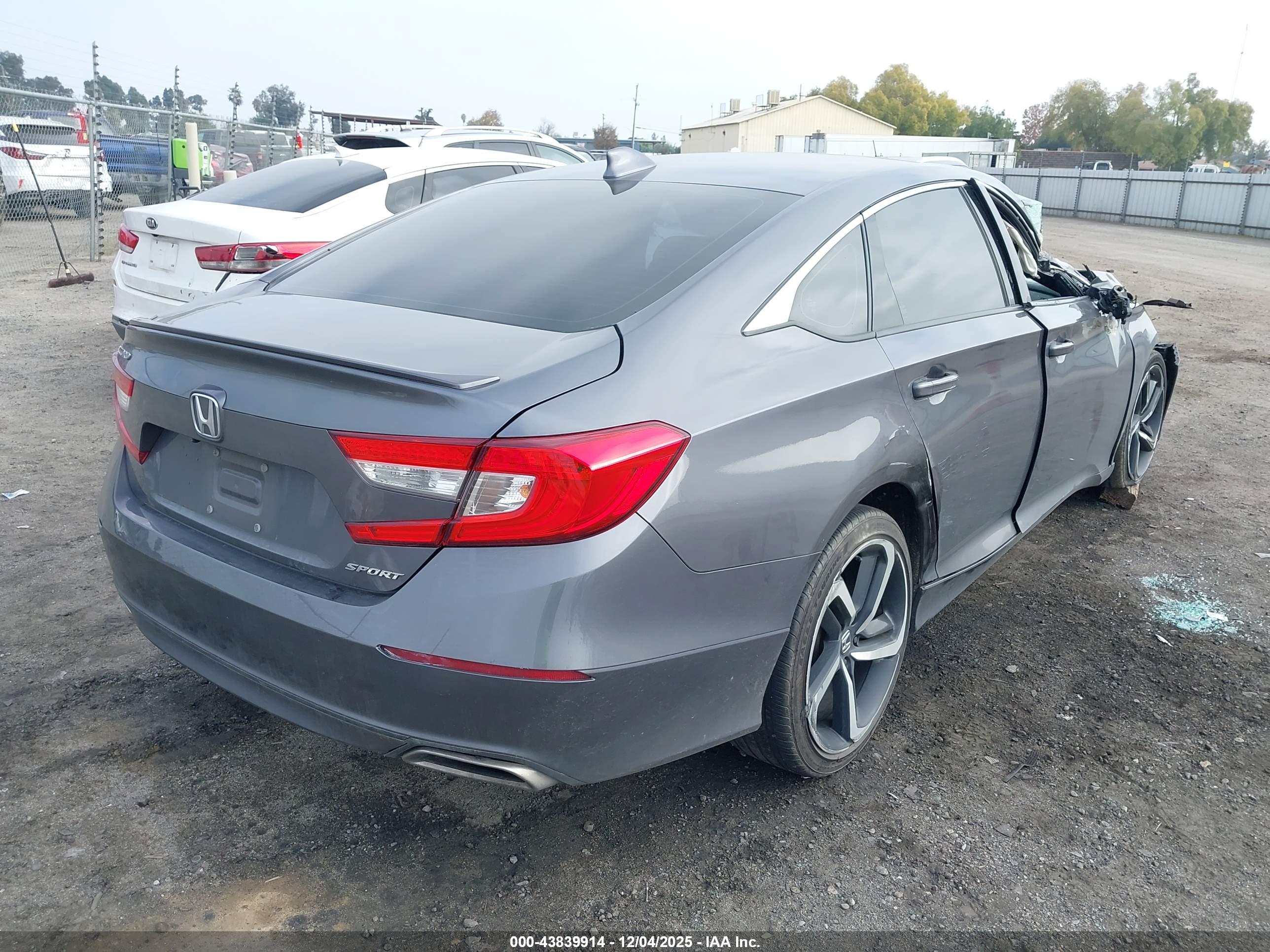 HONDA ACCORD image 4