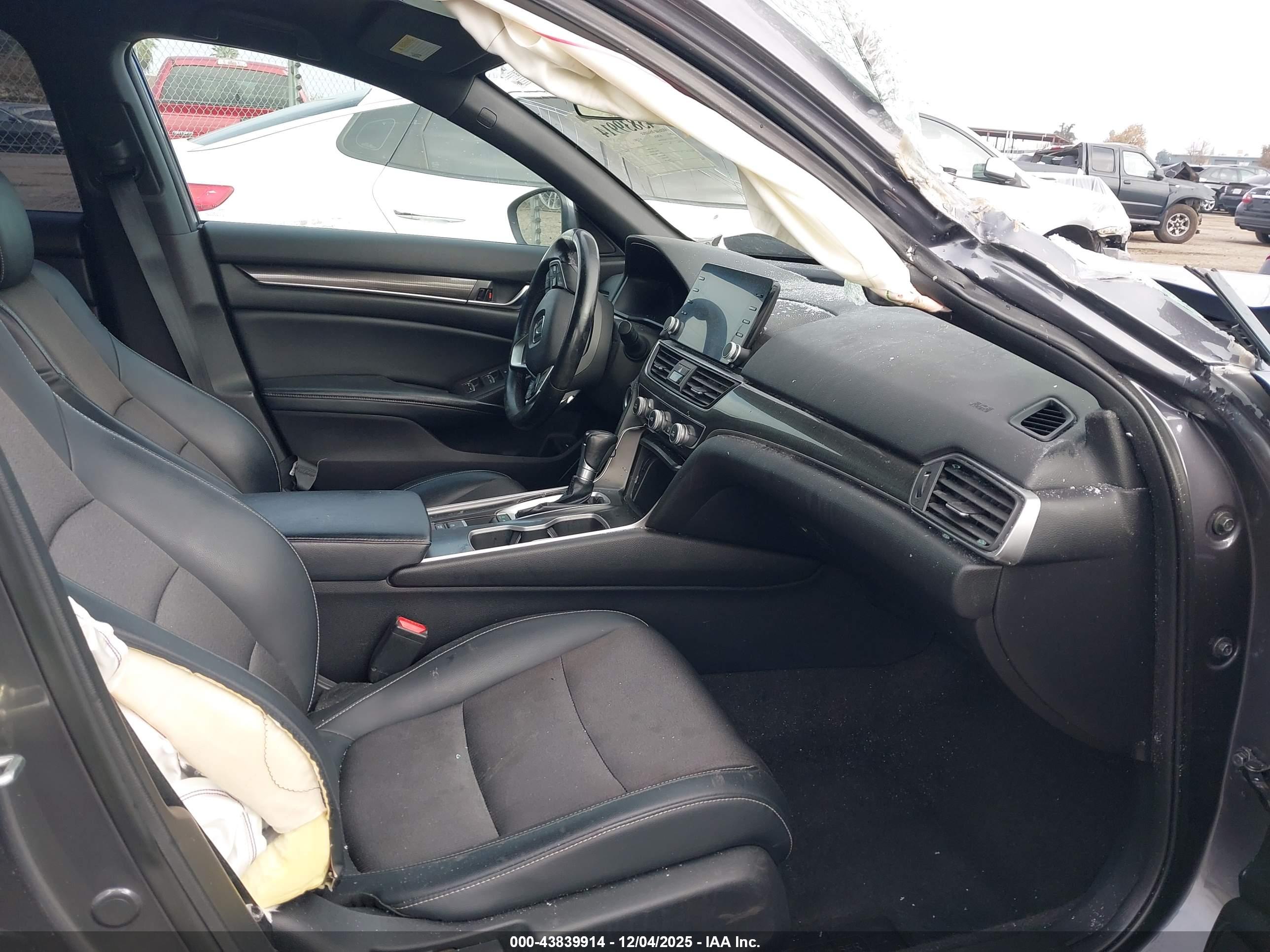 HONDA ACCORD image 5