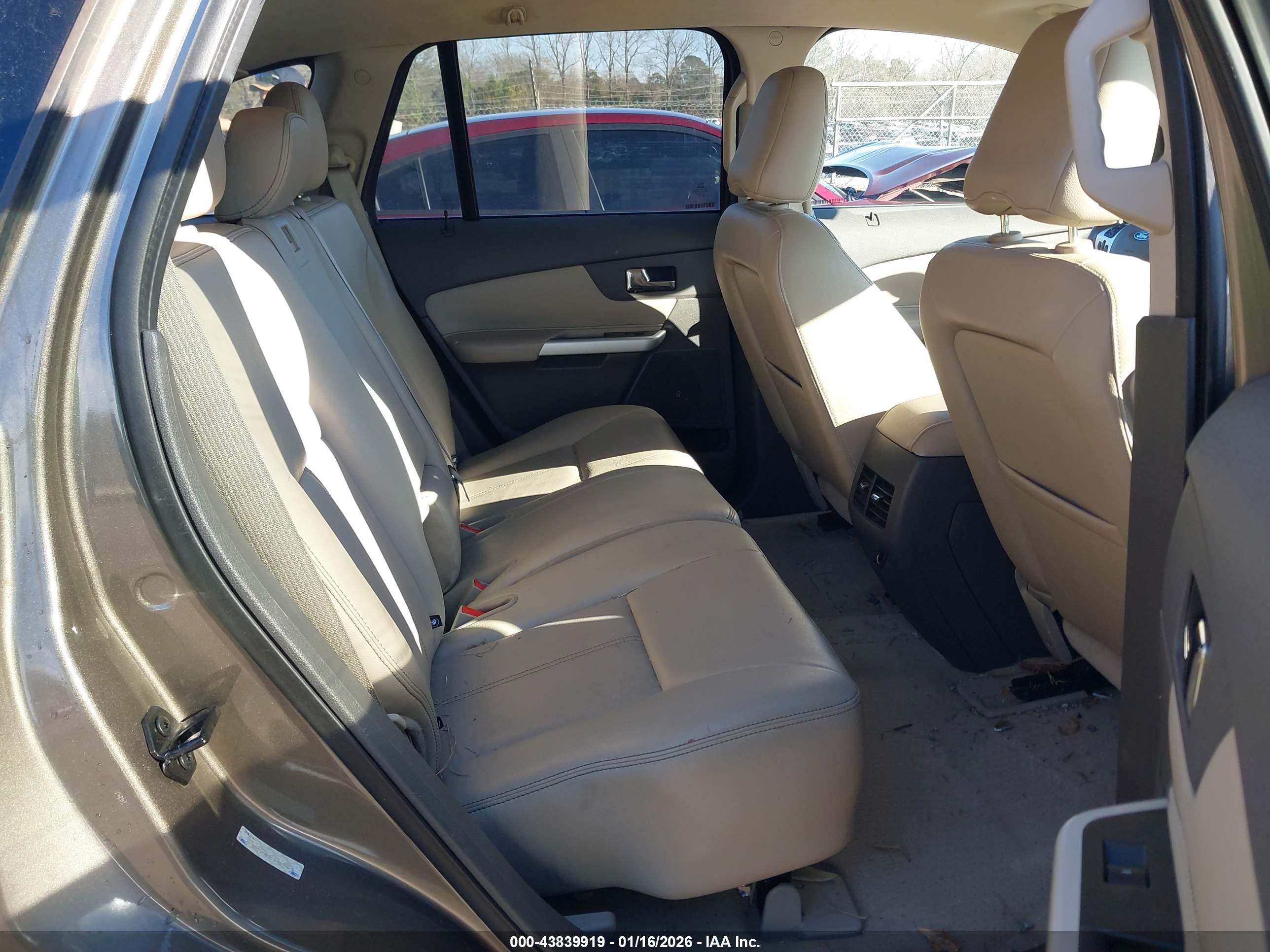 FORD EDGE image 8