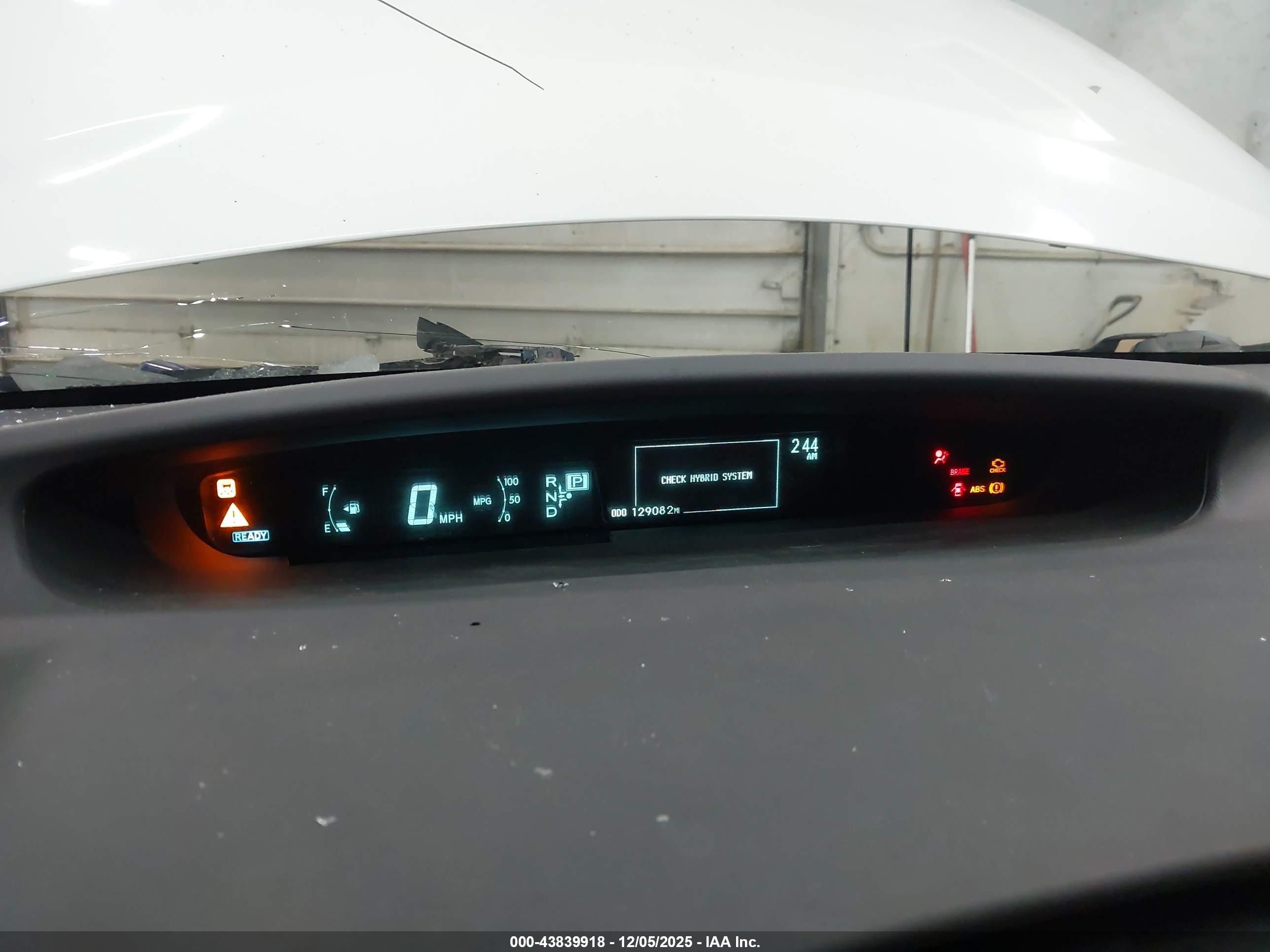 TOYOTA PRIUS image 7