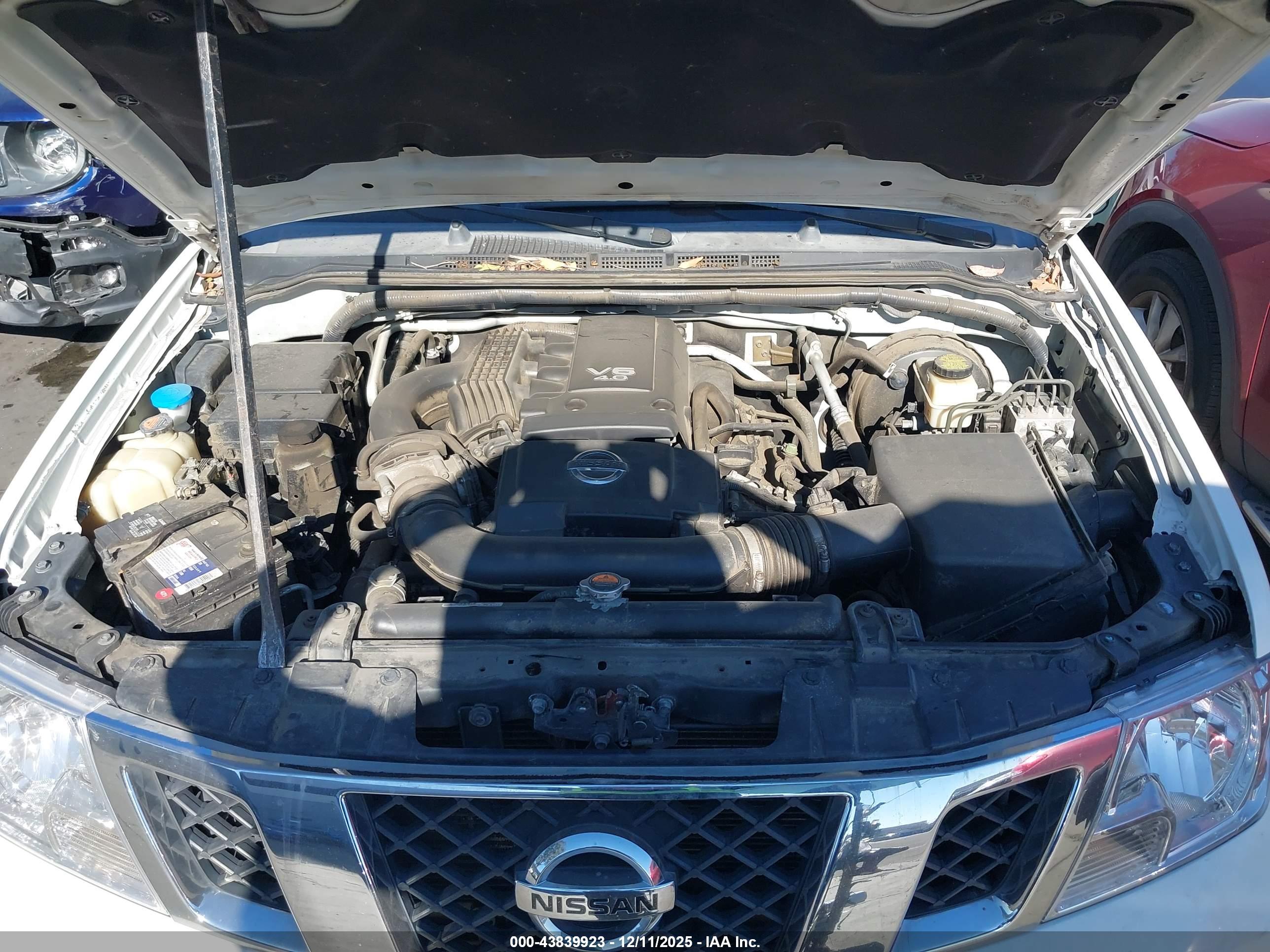 NISSAN FRONTIER image 10