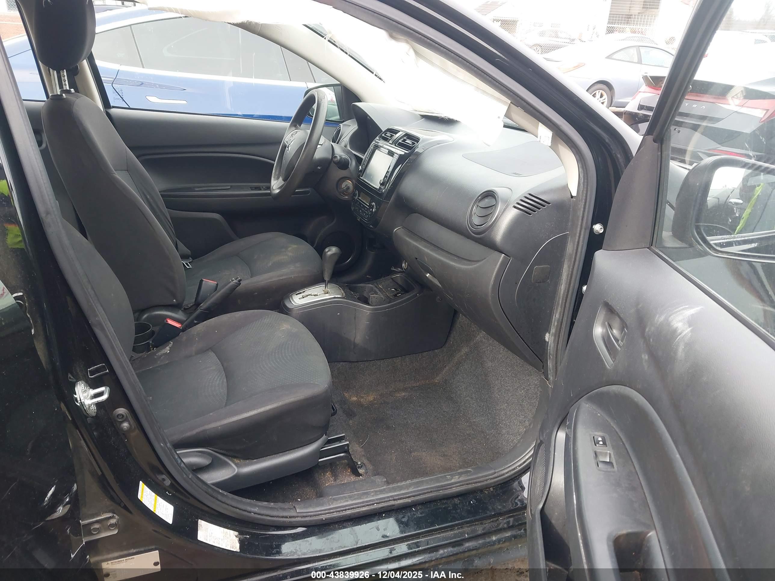 MITSUBISHI MIRAGE image 5