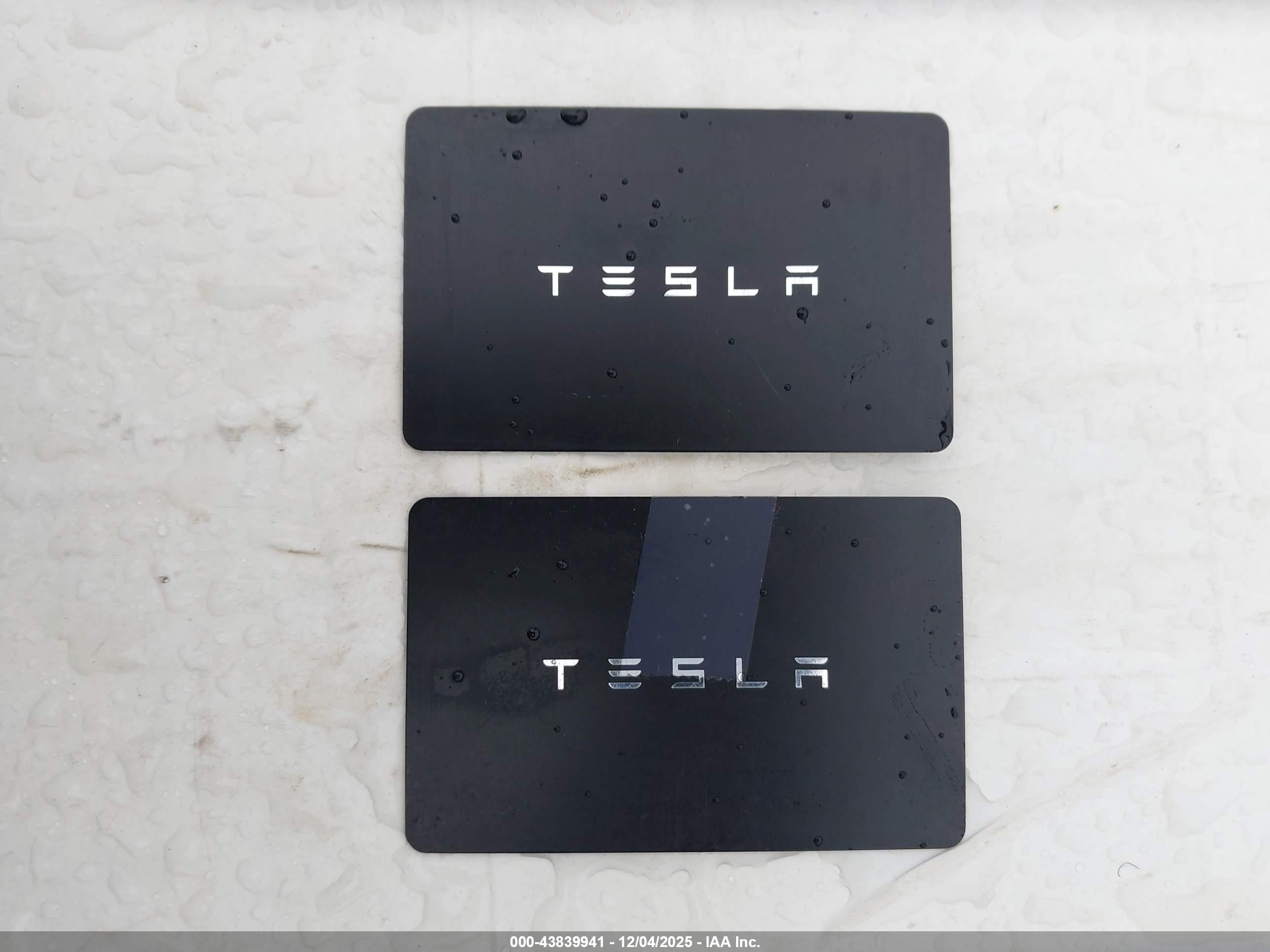 TESLA MODEL image 11