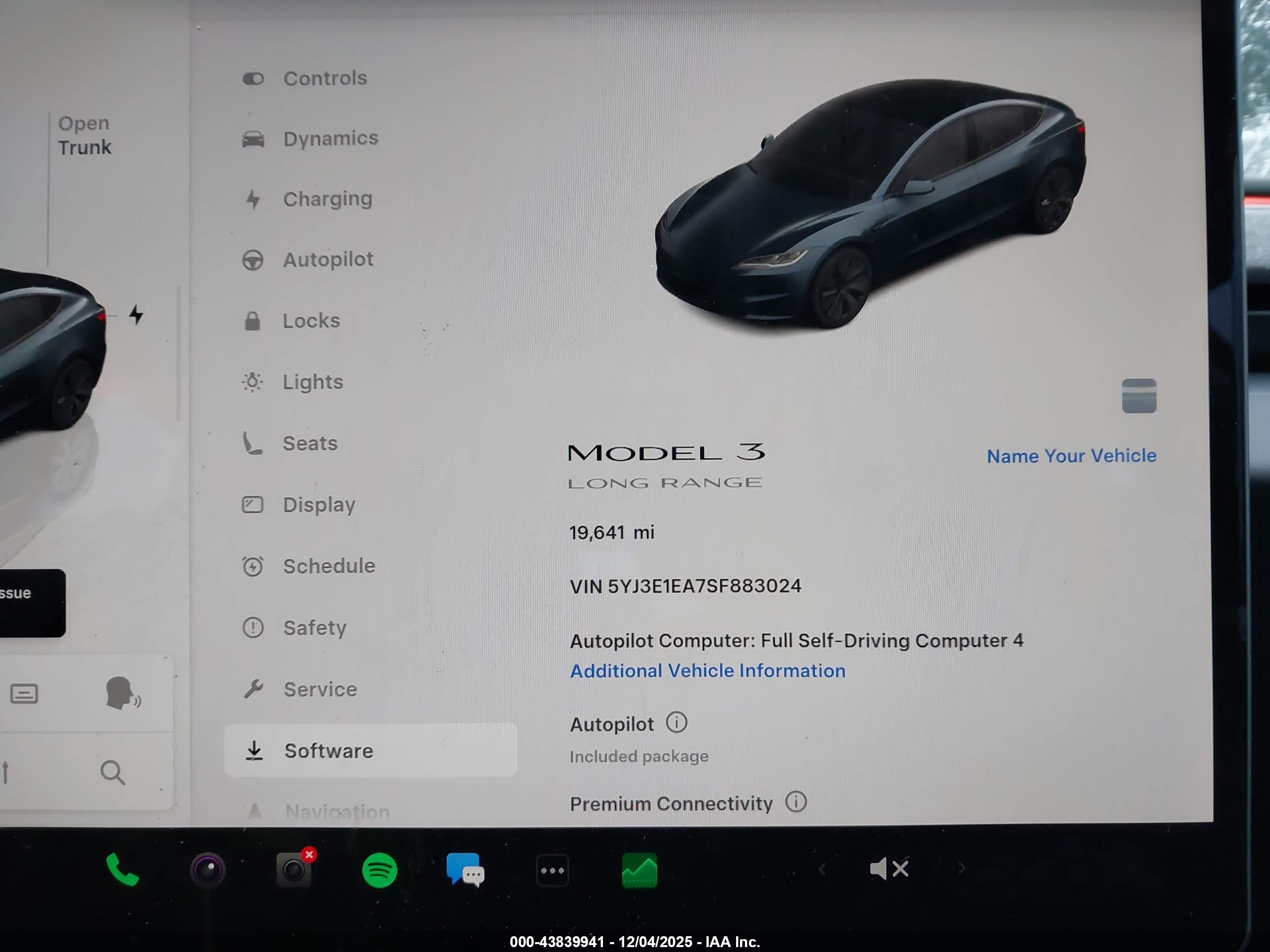 TESLA MODEL image 7