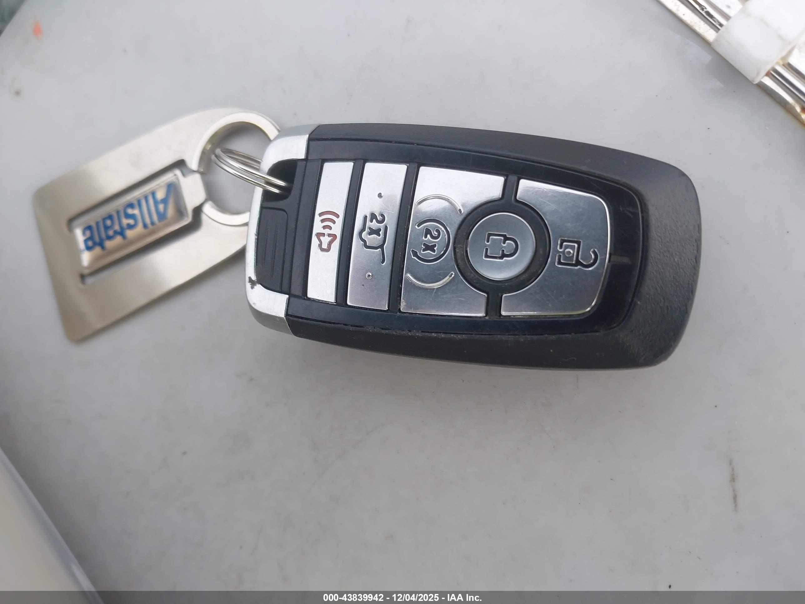 FORD ESCAPE image 11