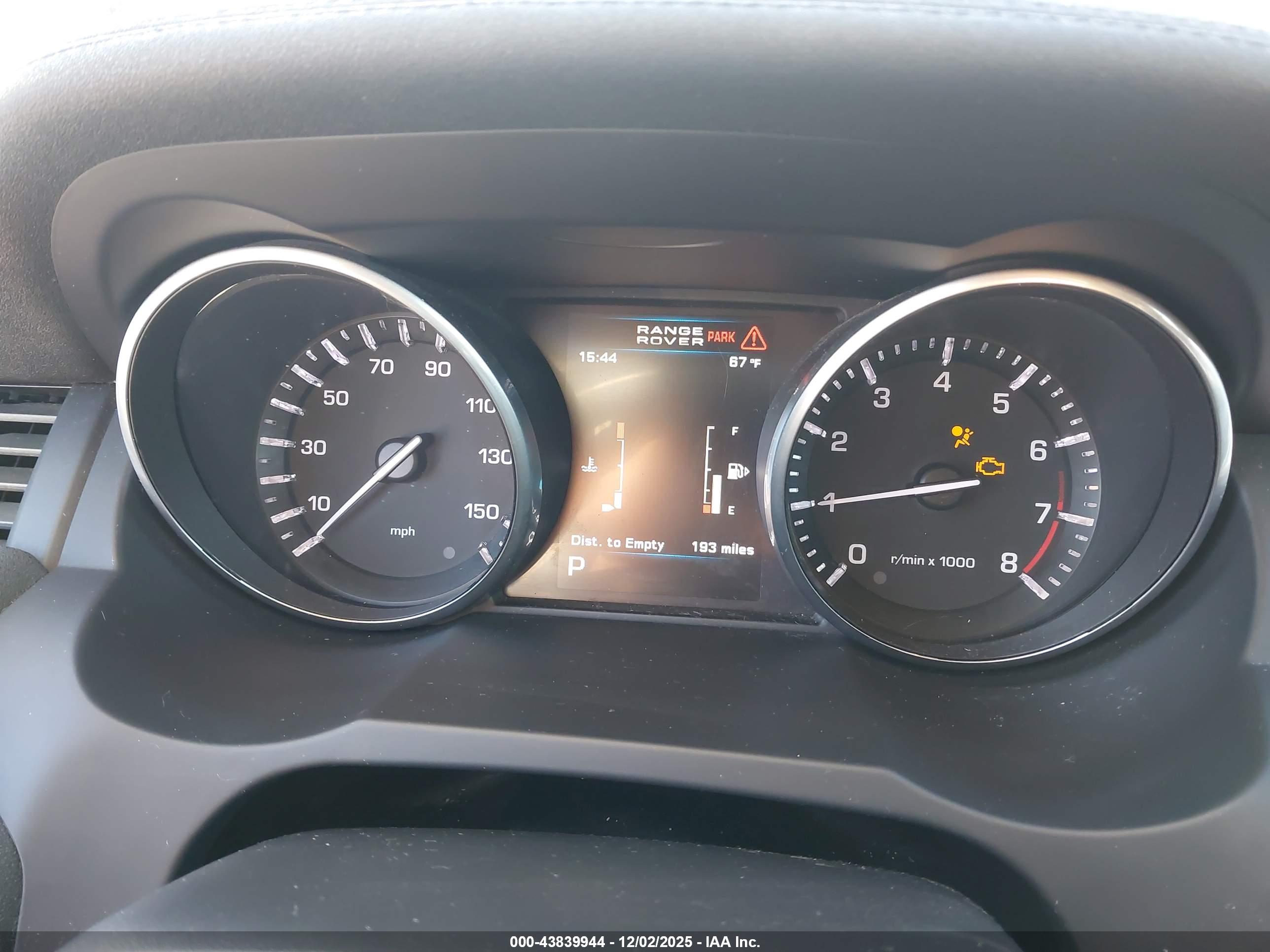 LAND ROVER image 7