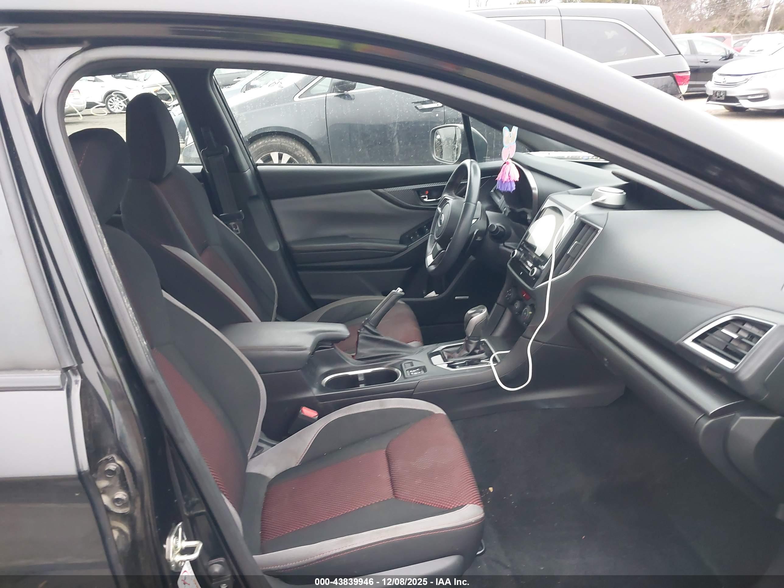 SUBARU IMPREZA image 5