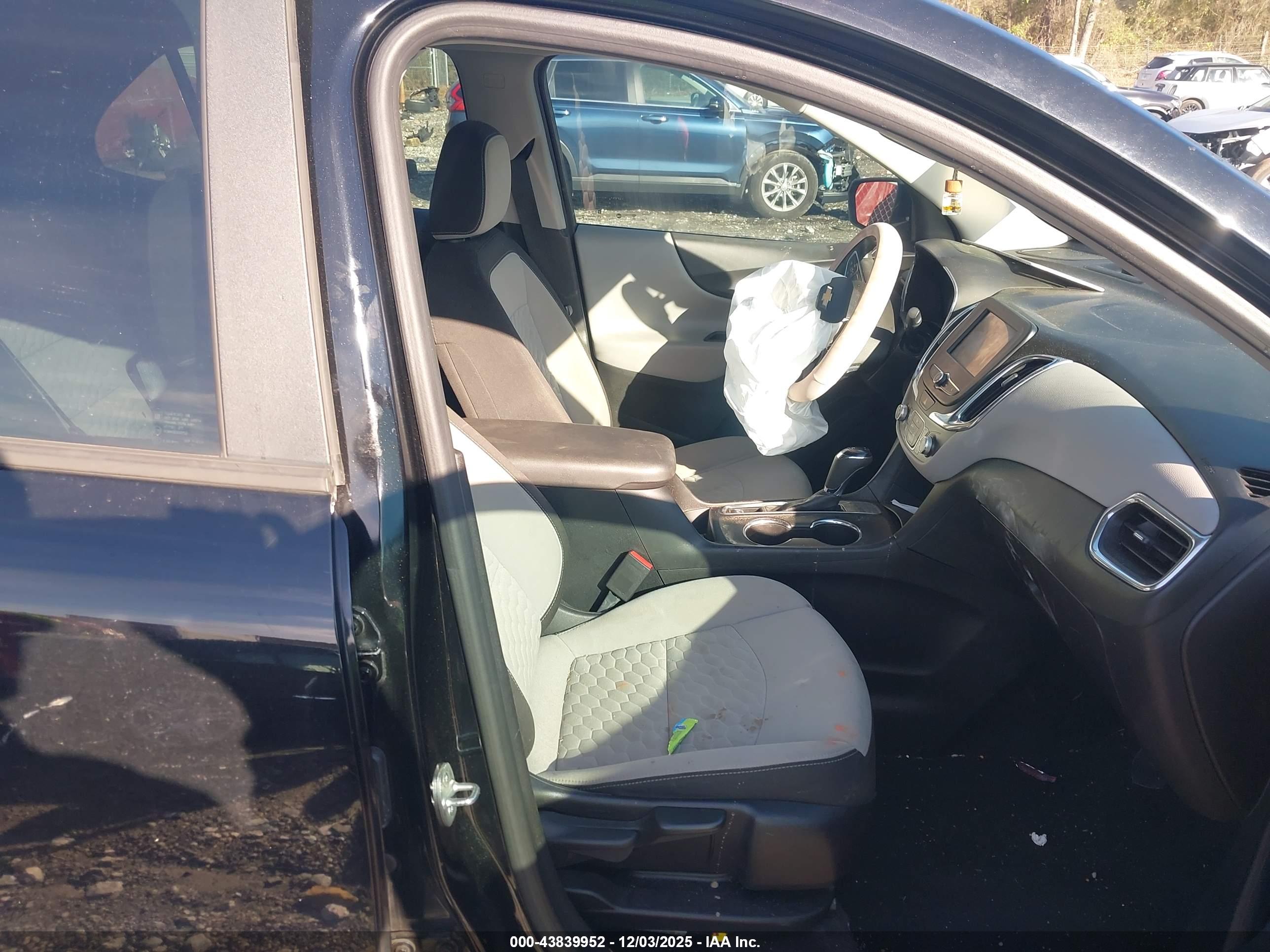 CHEVROLET EQUINOX image 5