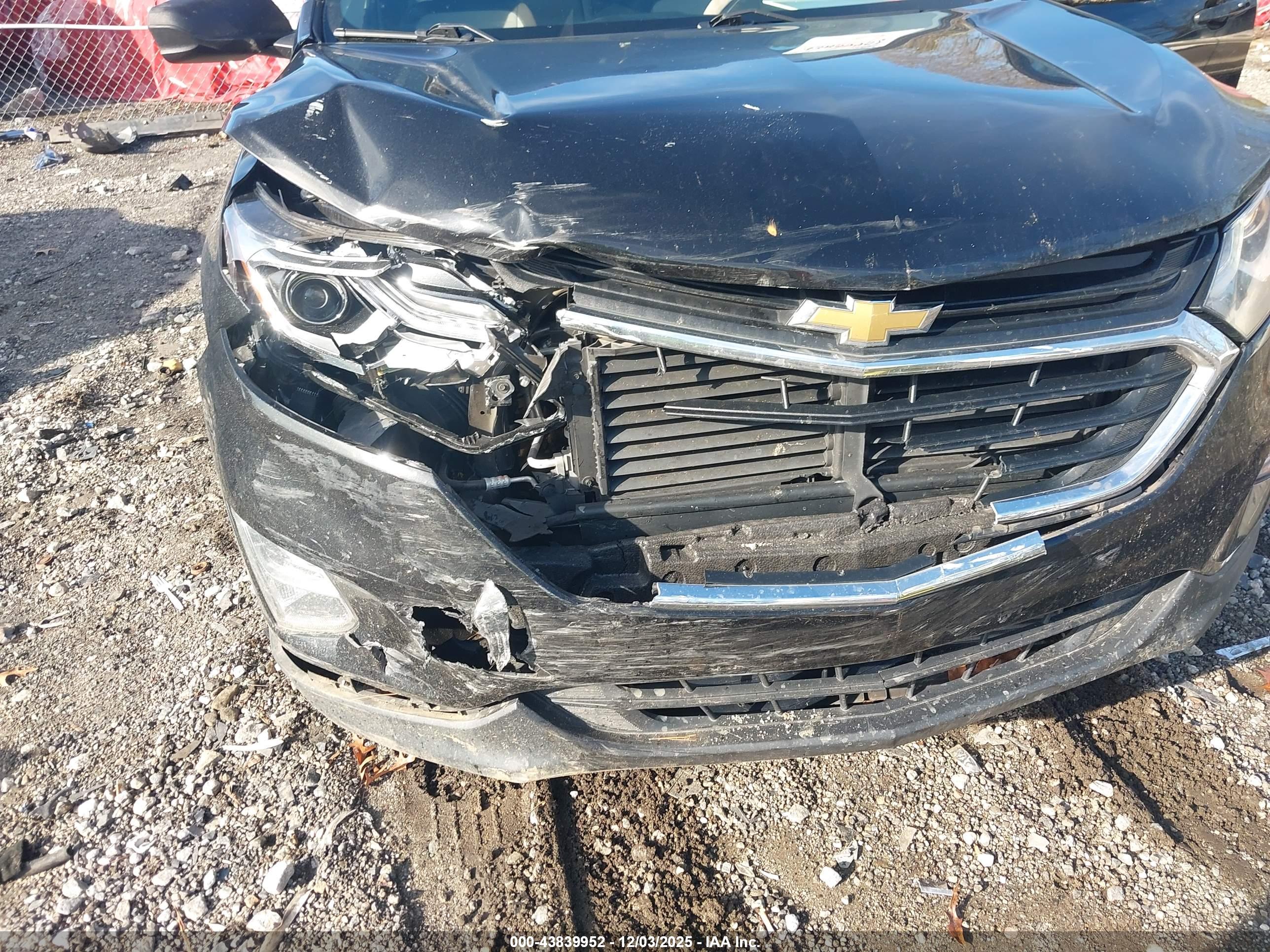 CHEVROLET EQUINOX image 6