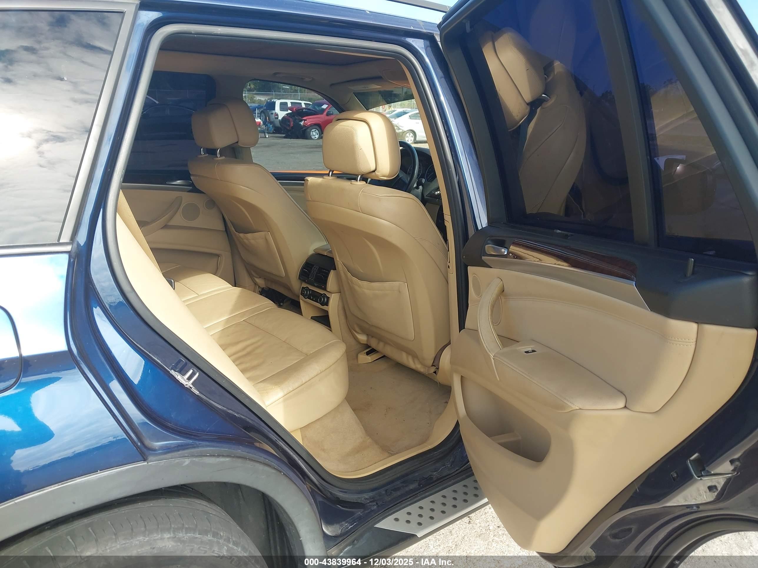 BMW X5 image 8