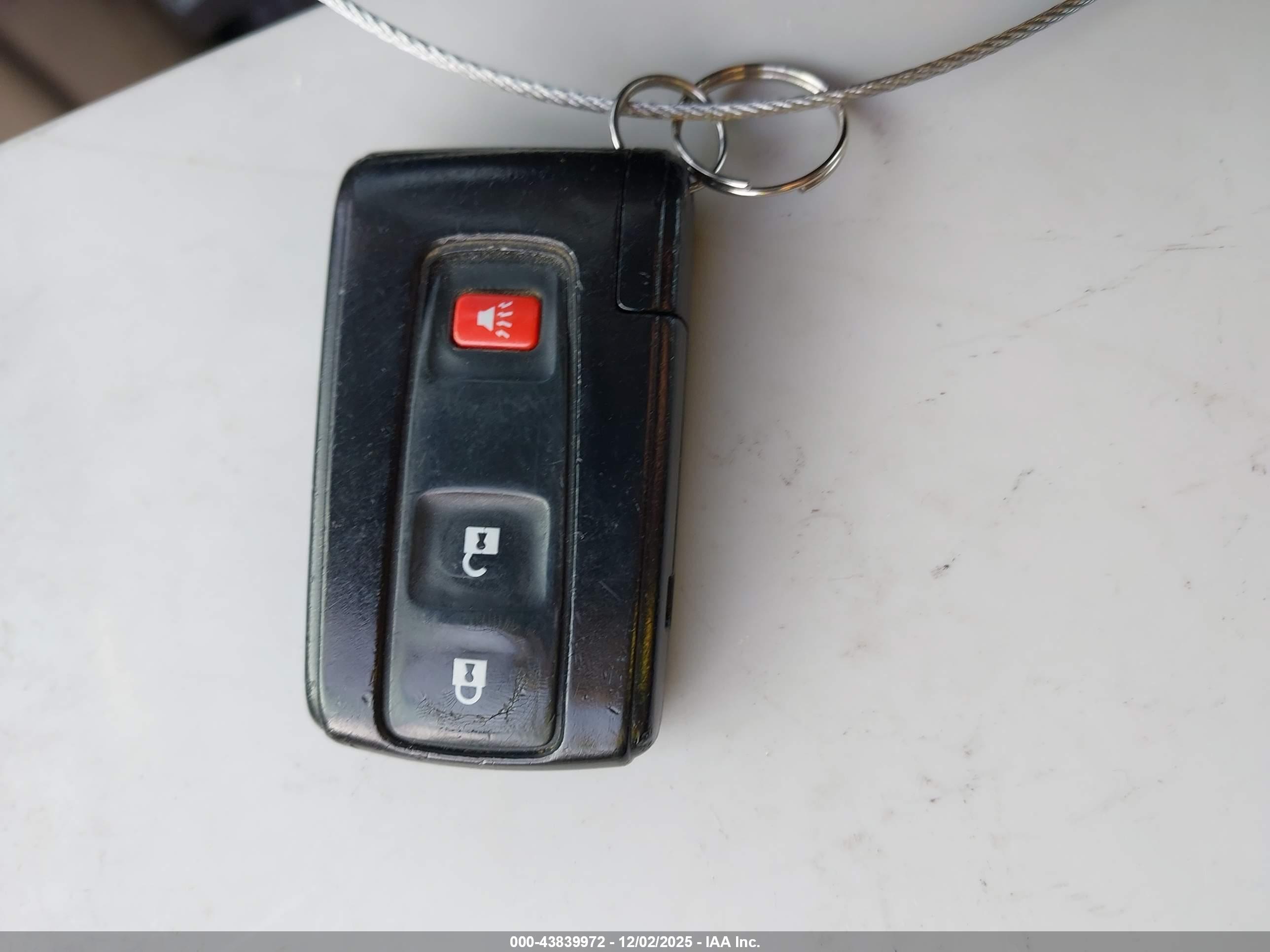 TOYOTA PRIUS image 11