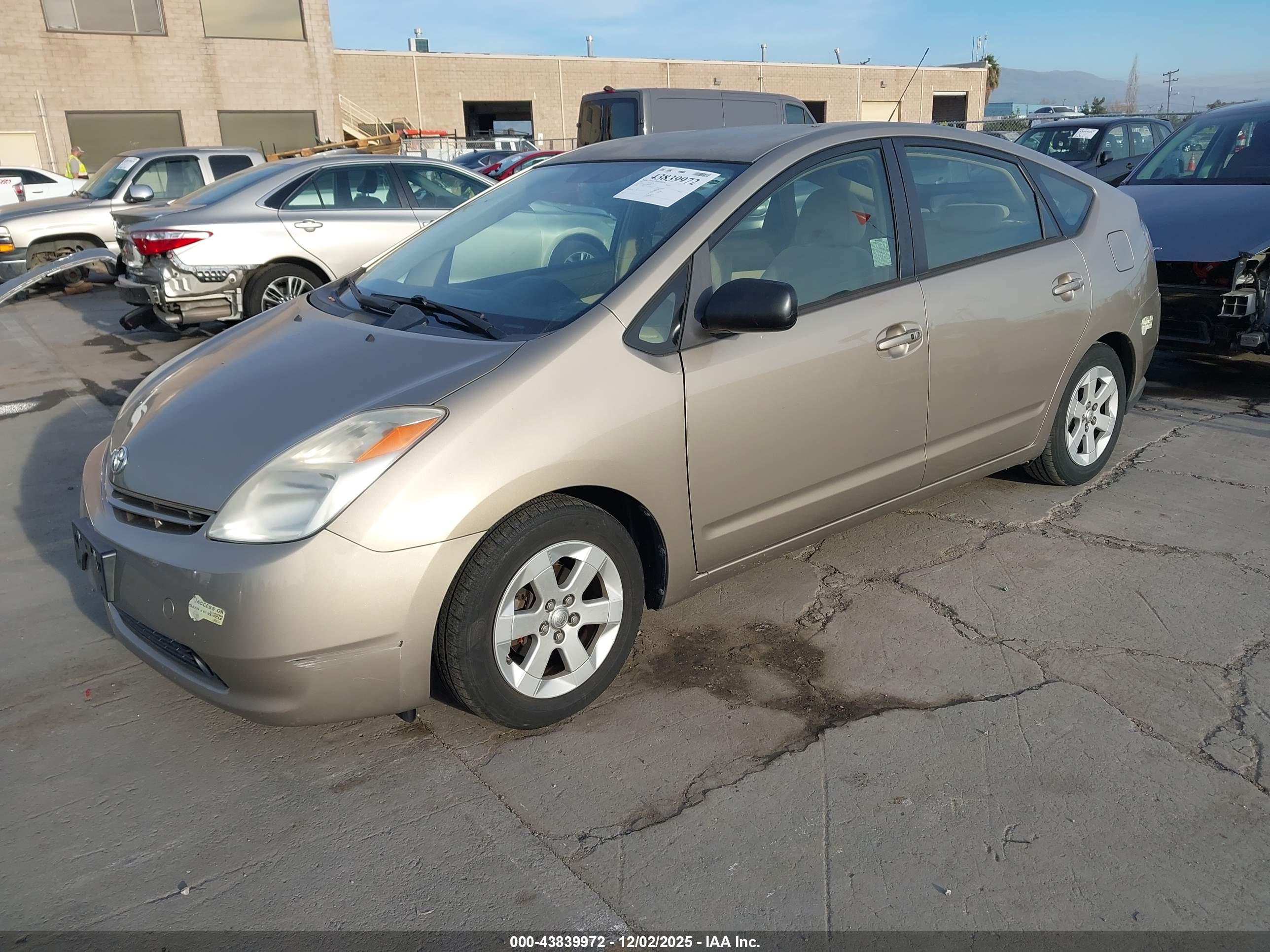 TOYOTA PRIUS image 2
