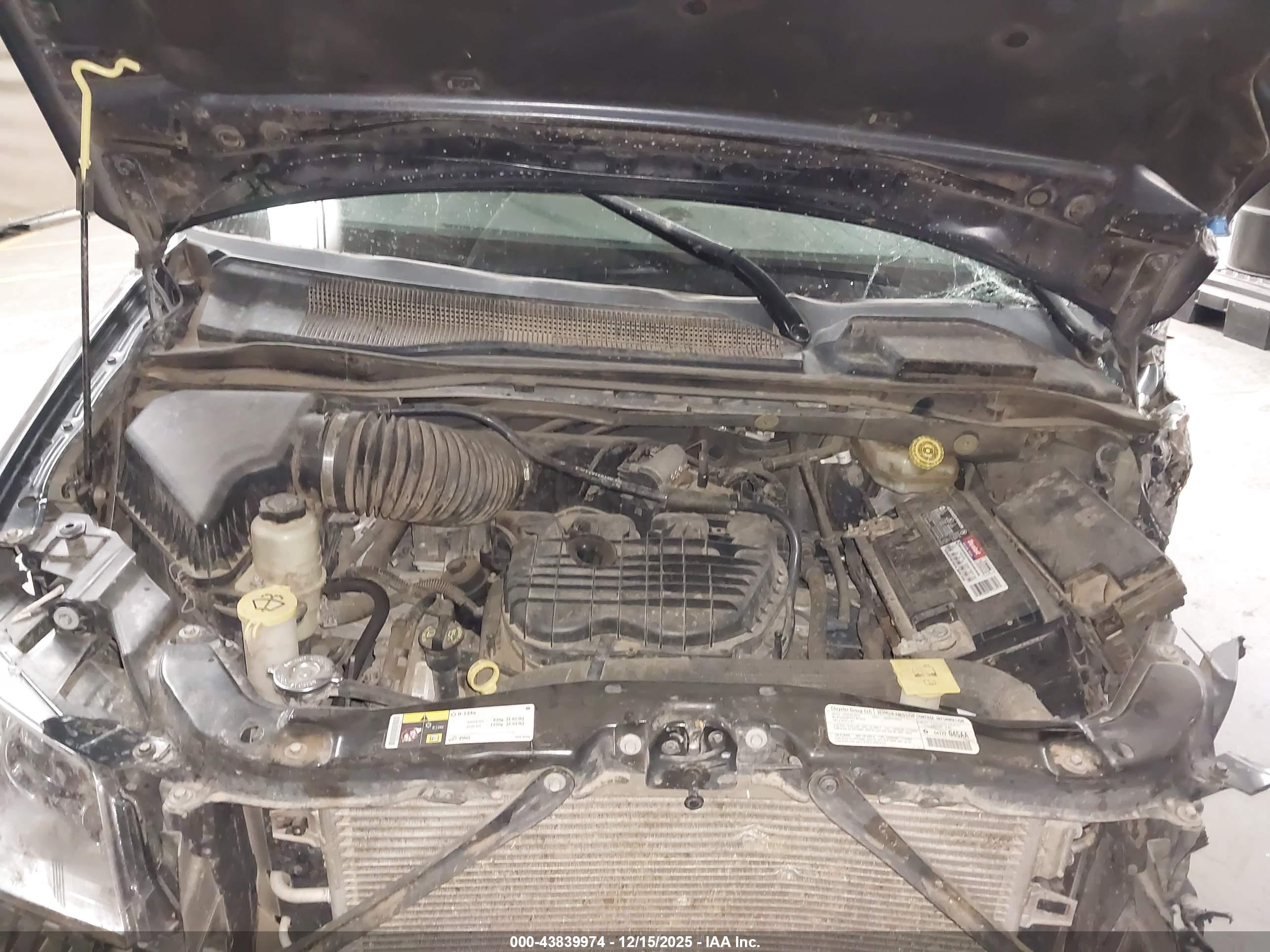 CHRYSLER TOWN image 10
