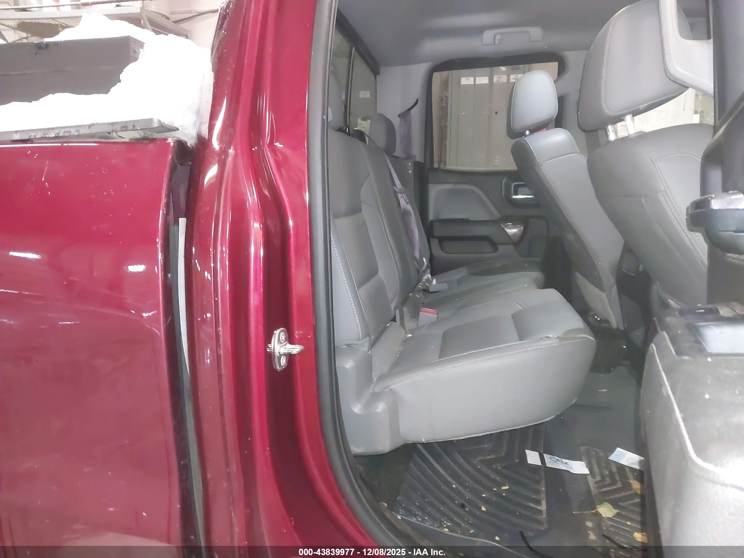 GMC SIERRA image 8