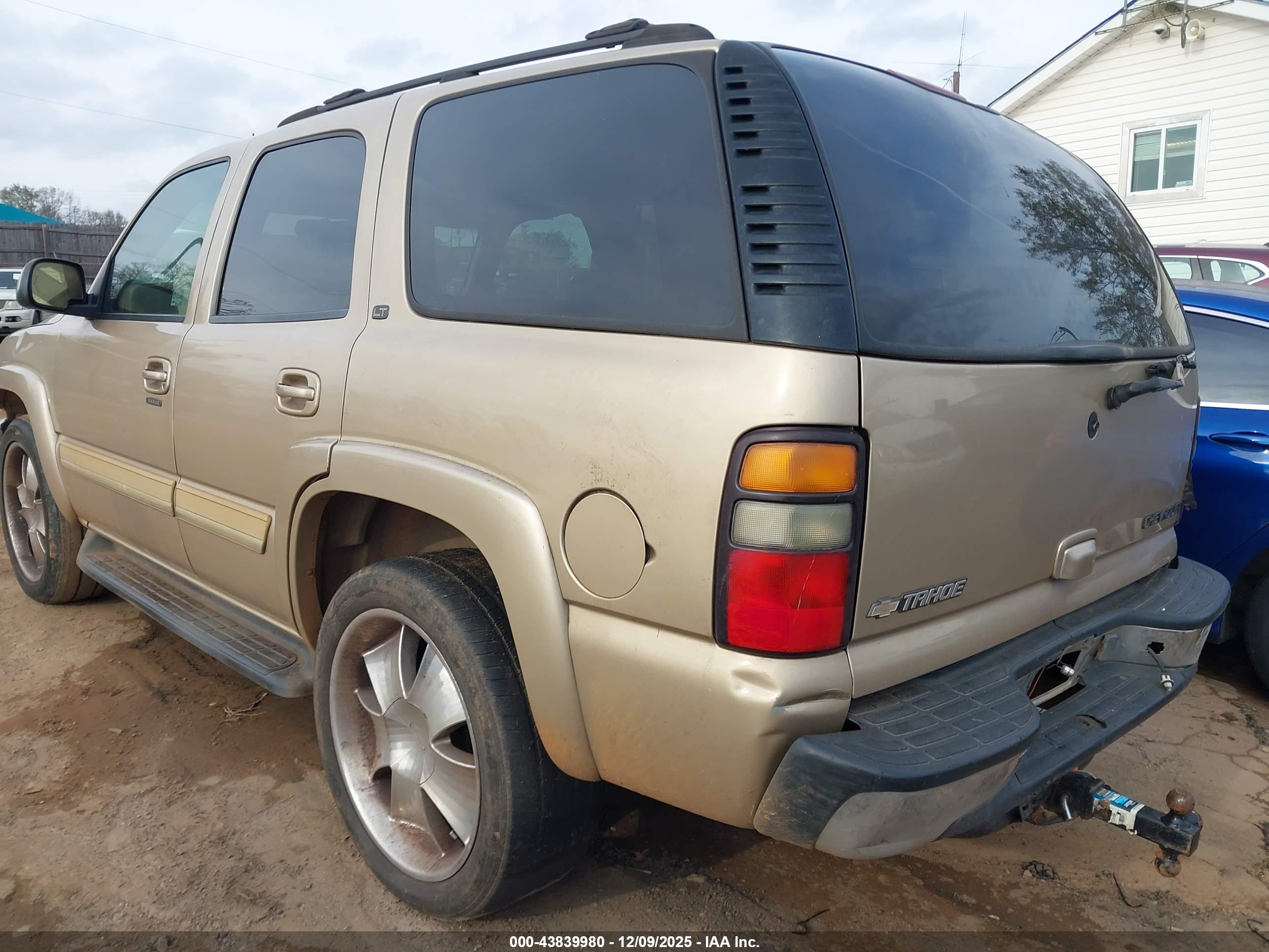 CHEVROLET TAHOE image 3