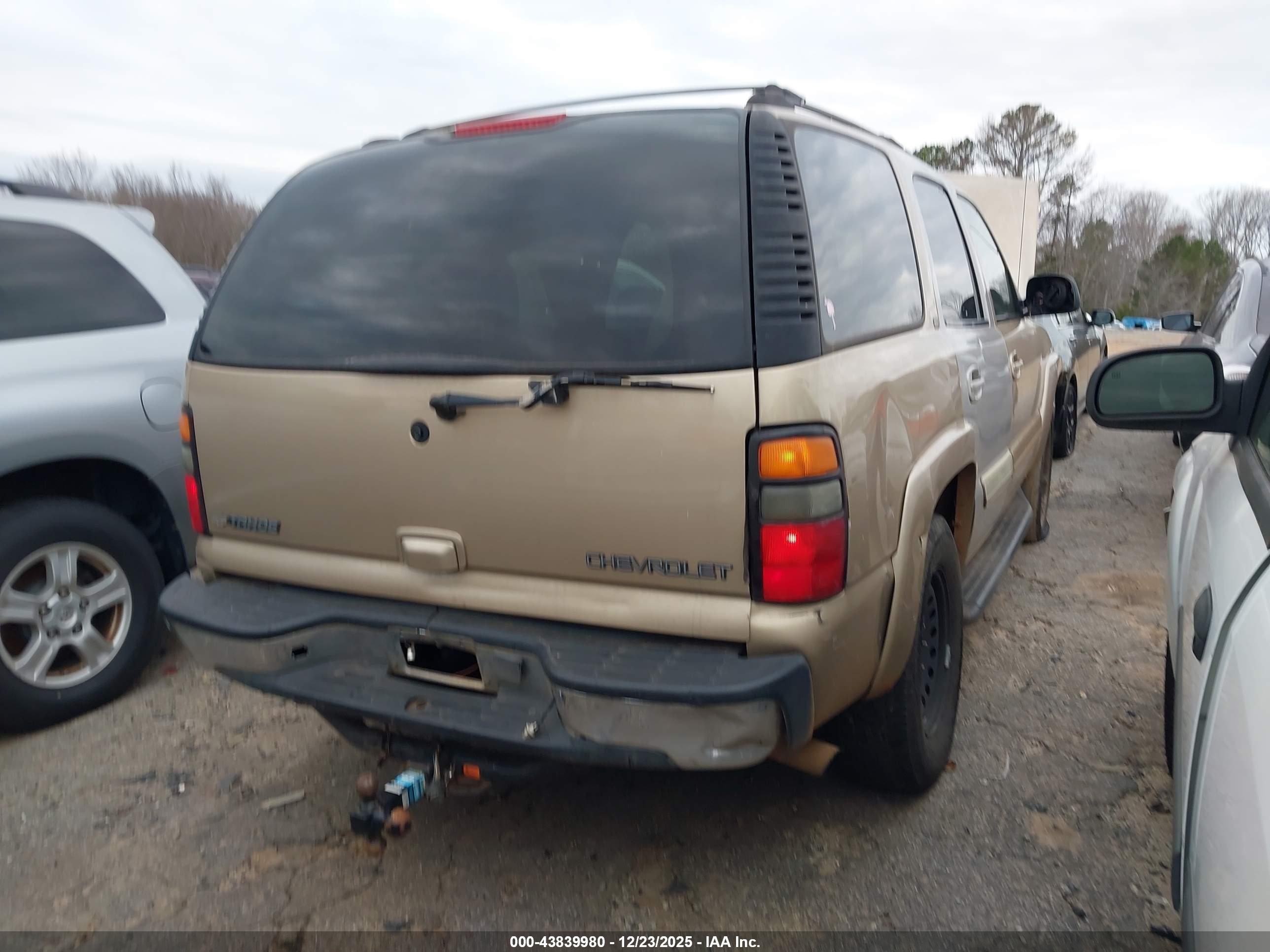 CHEVROLET TAHOE image 4